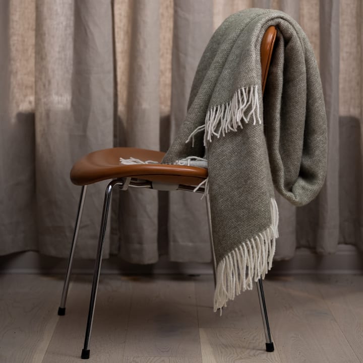 Wool pledd, Olive & off-white Stackelbergs