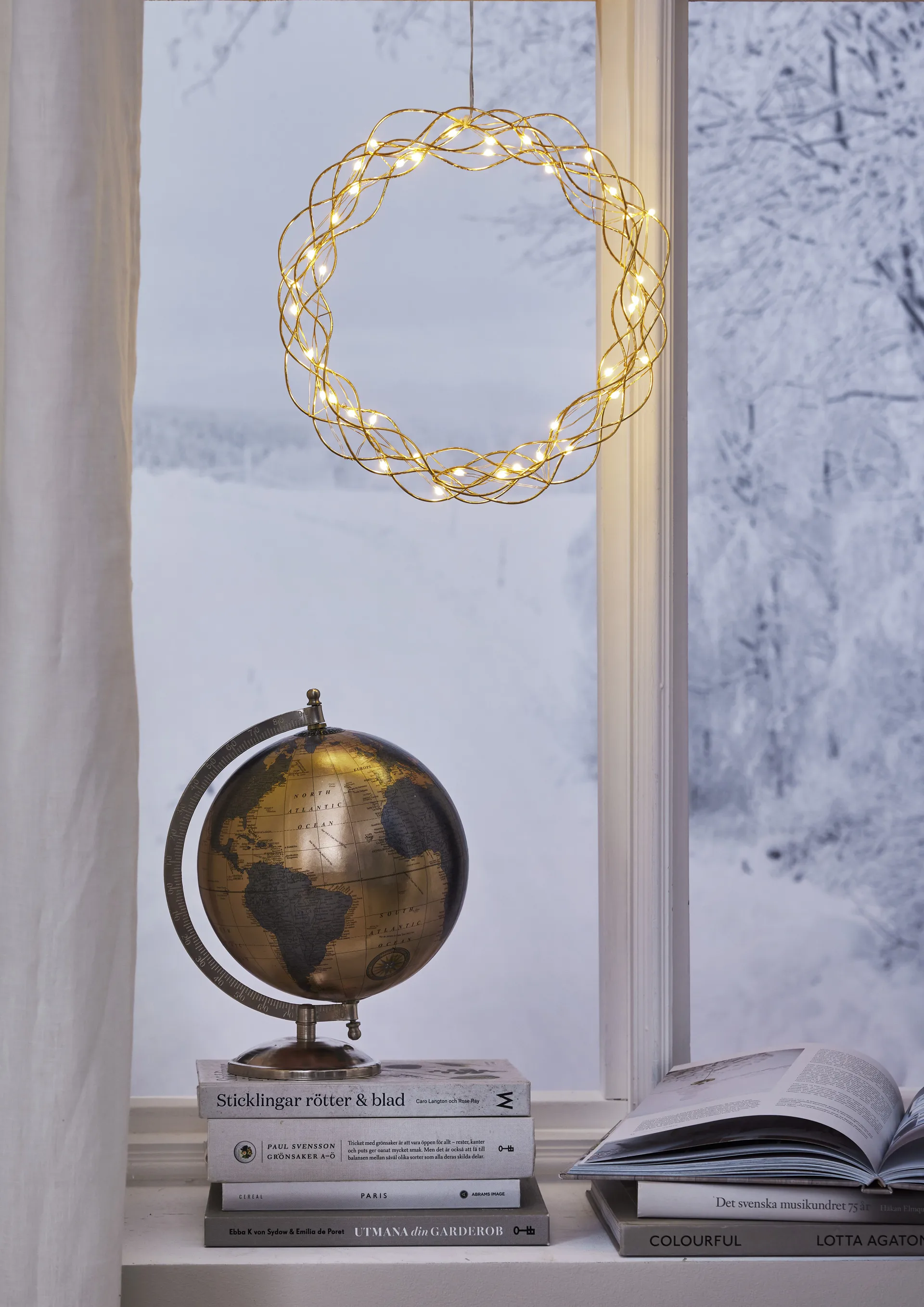 Curly krans med LED-lys 30 cm, Messing Star Trading