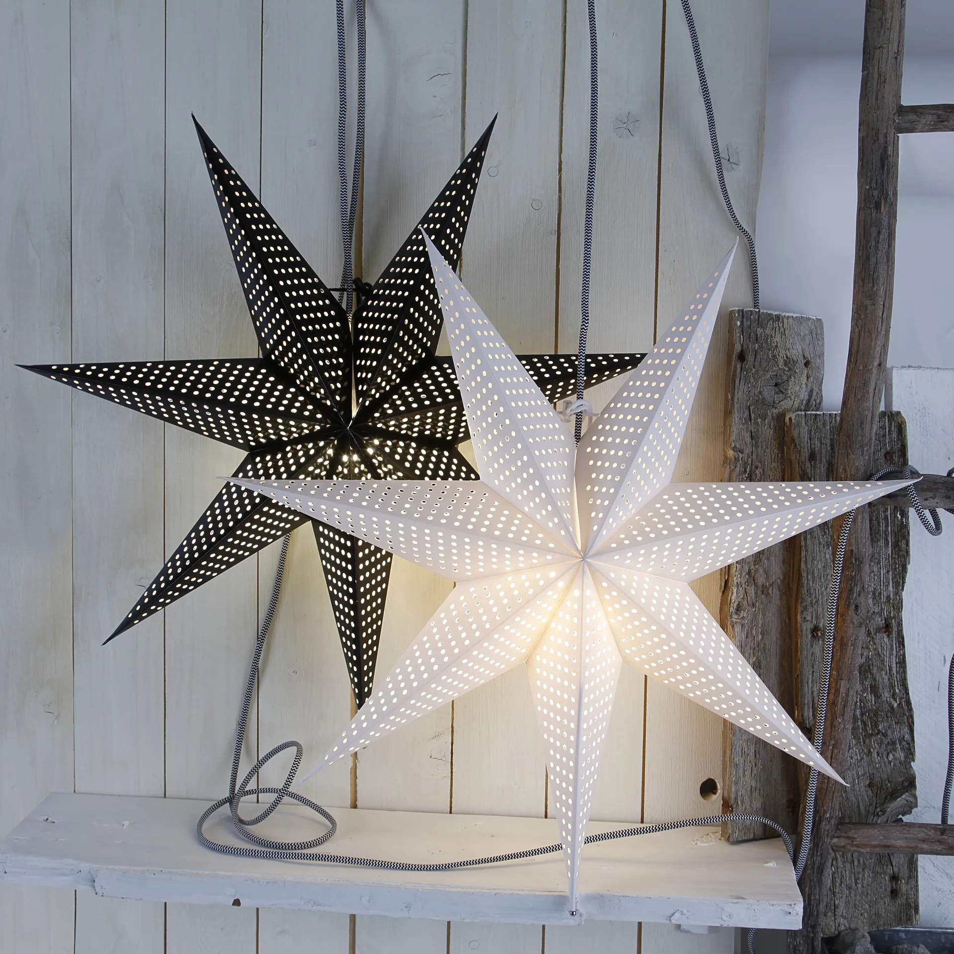Huss adventsstjerne 60 cm, svart Star Trading