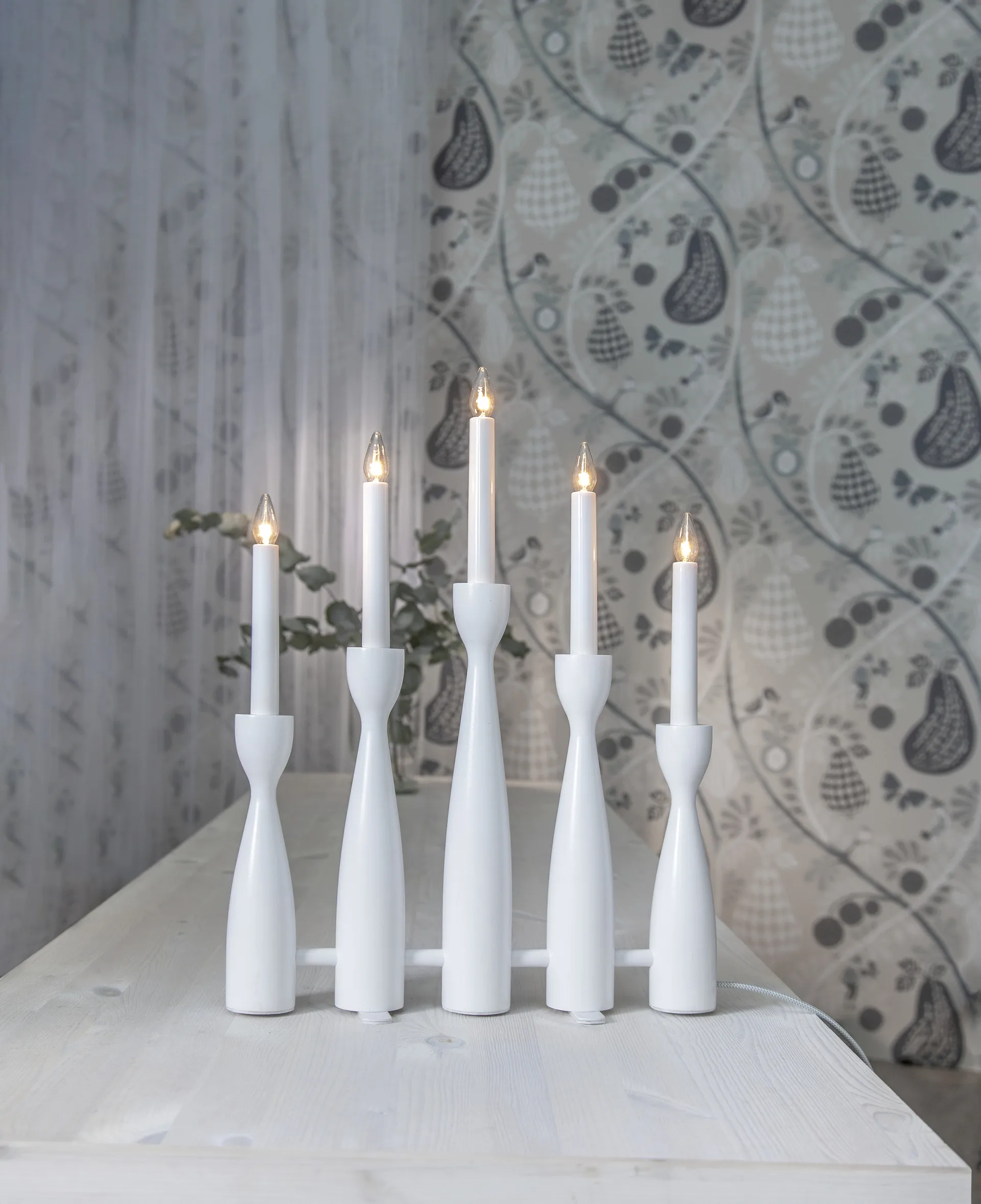 Midja 2.0 adventslysestake, Hvit Star Trading