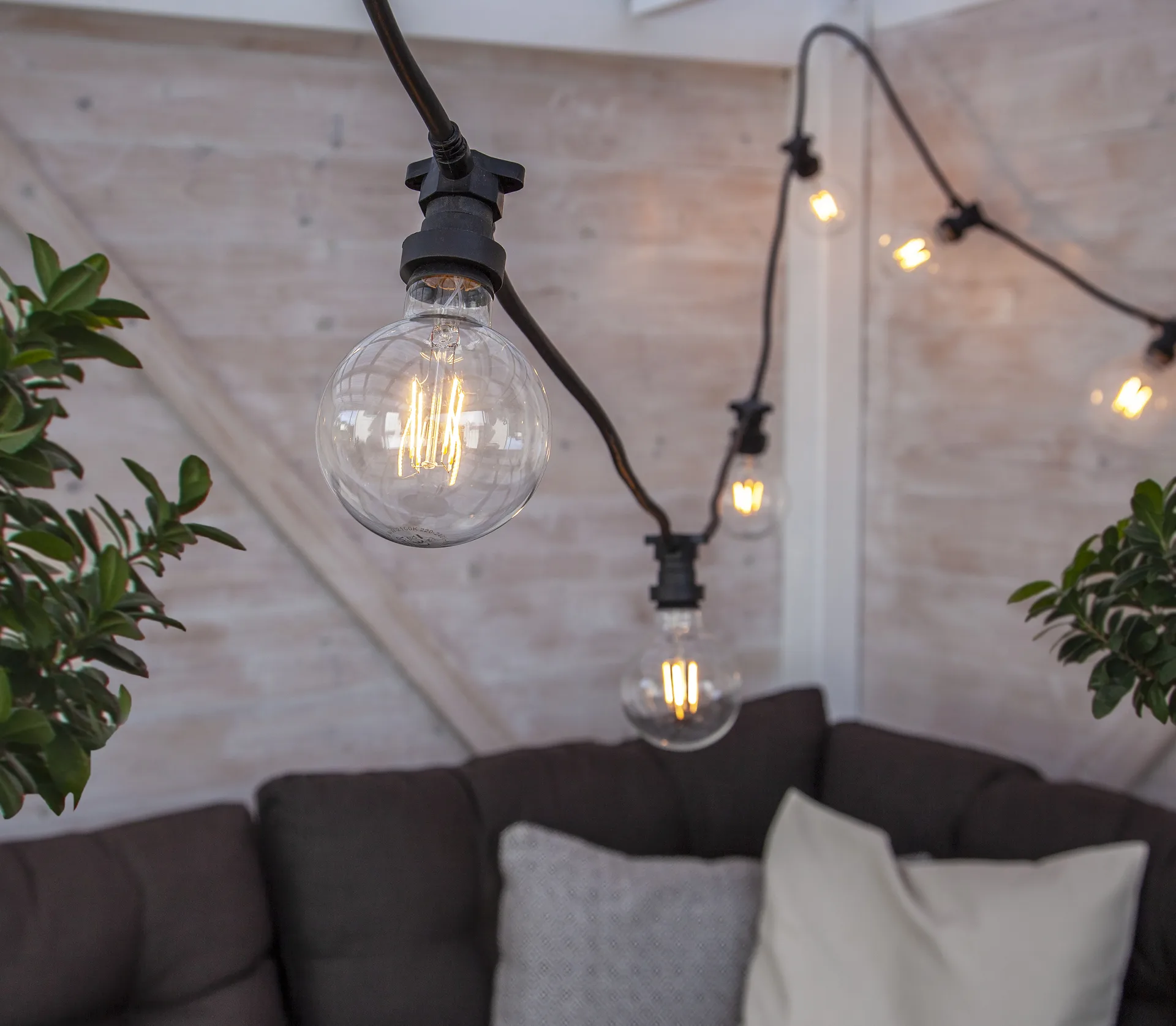 Star trading lyspære E27 G95 outdoor, Varmhvit, 100lm Star Trading