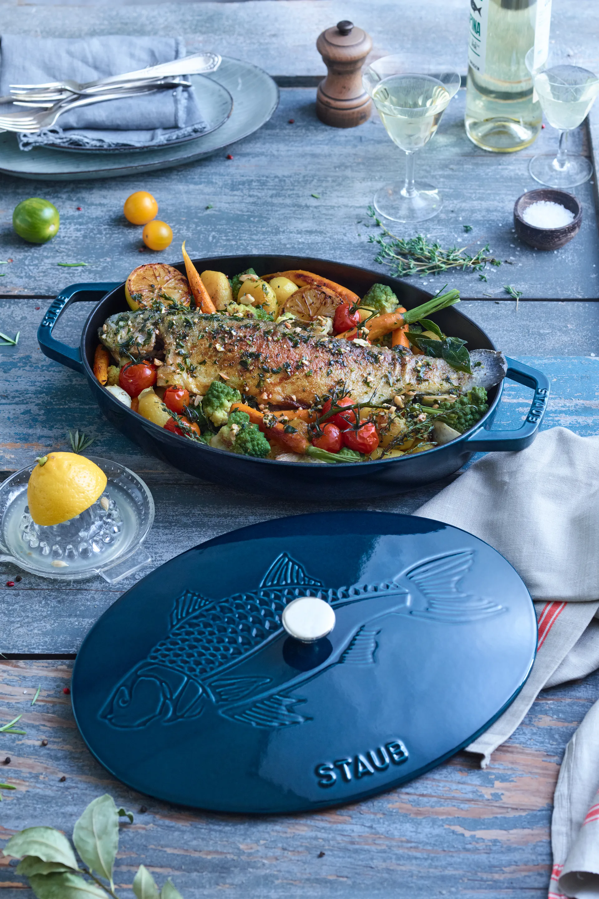 La Mer oval gryte, tre lager emalje, 32 cm STAUB