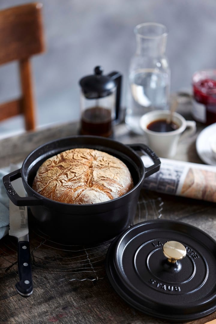 Staub rund gryte av støpejern 3,8 l, svart STAUB