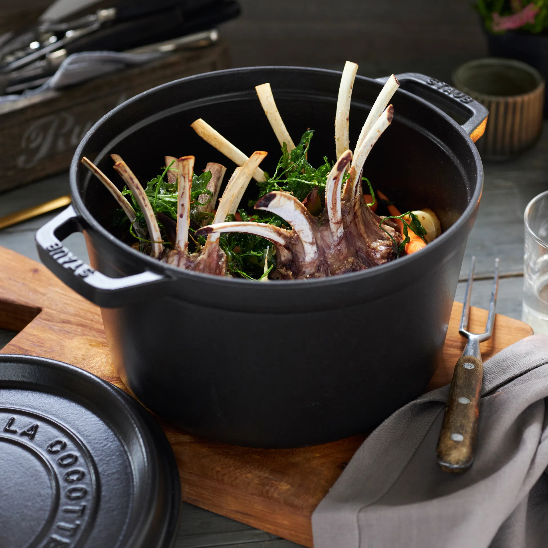 Staub rund gryte høy modell 4,8 L, Mattsvart STAUB