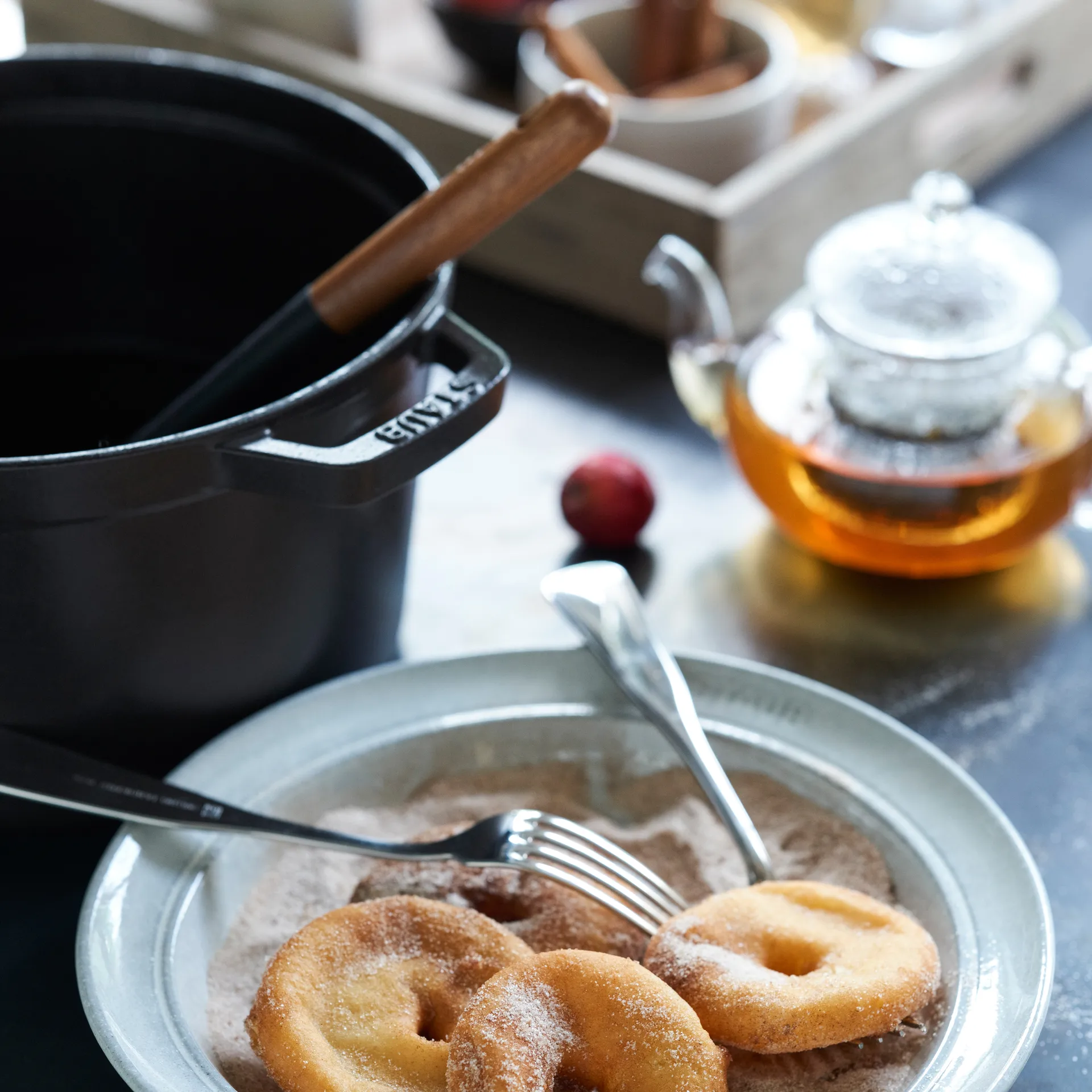 Staub rund gryte høy modell 4,8 L, Mattsvart STAUB