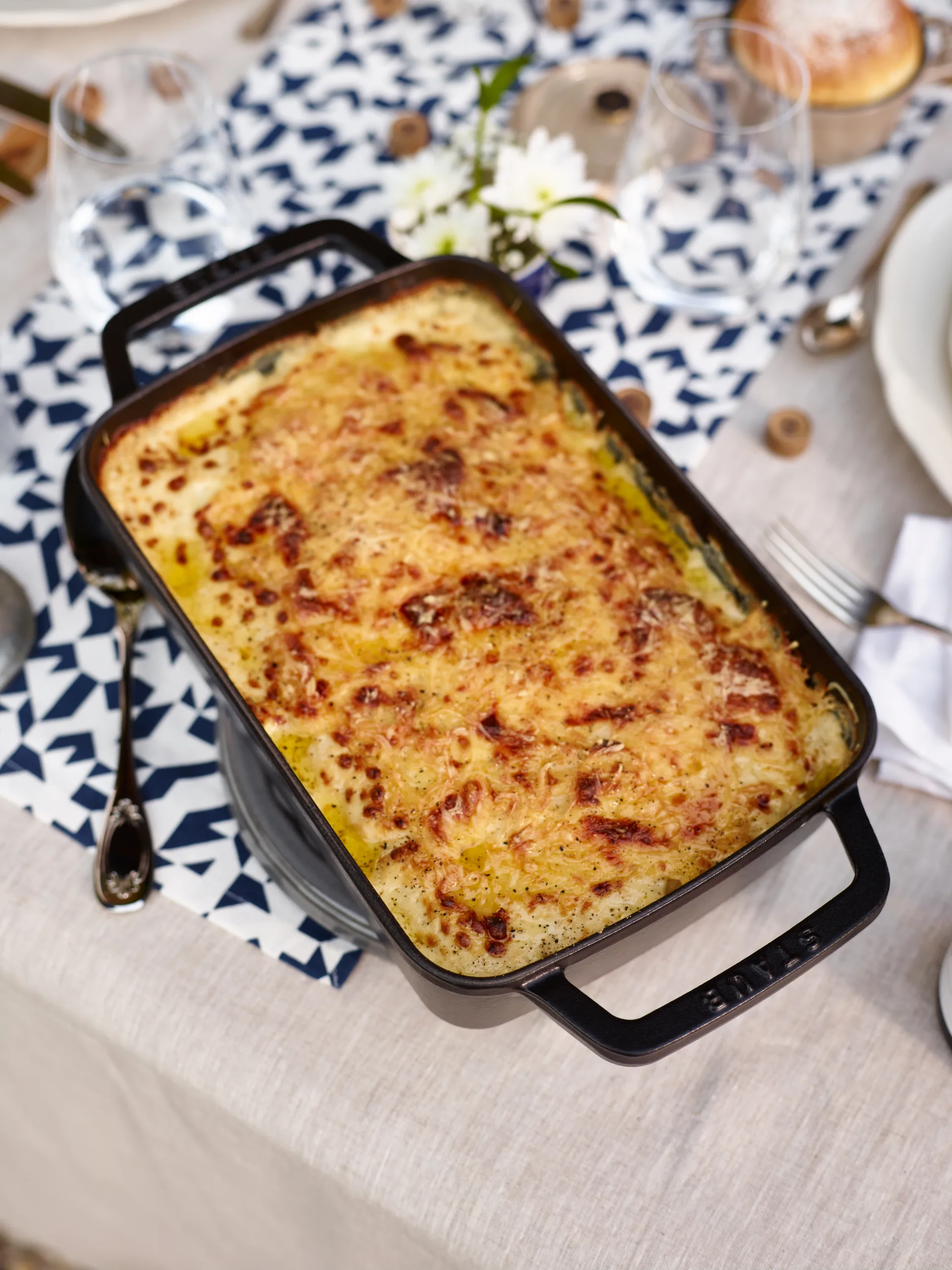 Staub Specialities ovnsform 30x20 cm, Grafittgrå STAUB