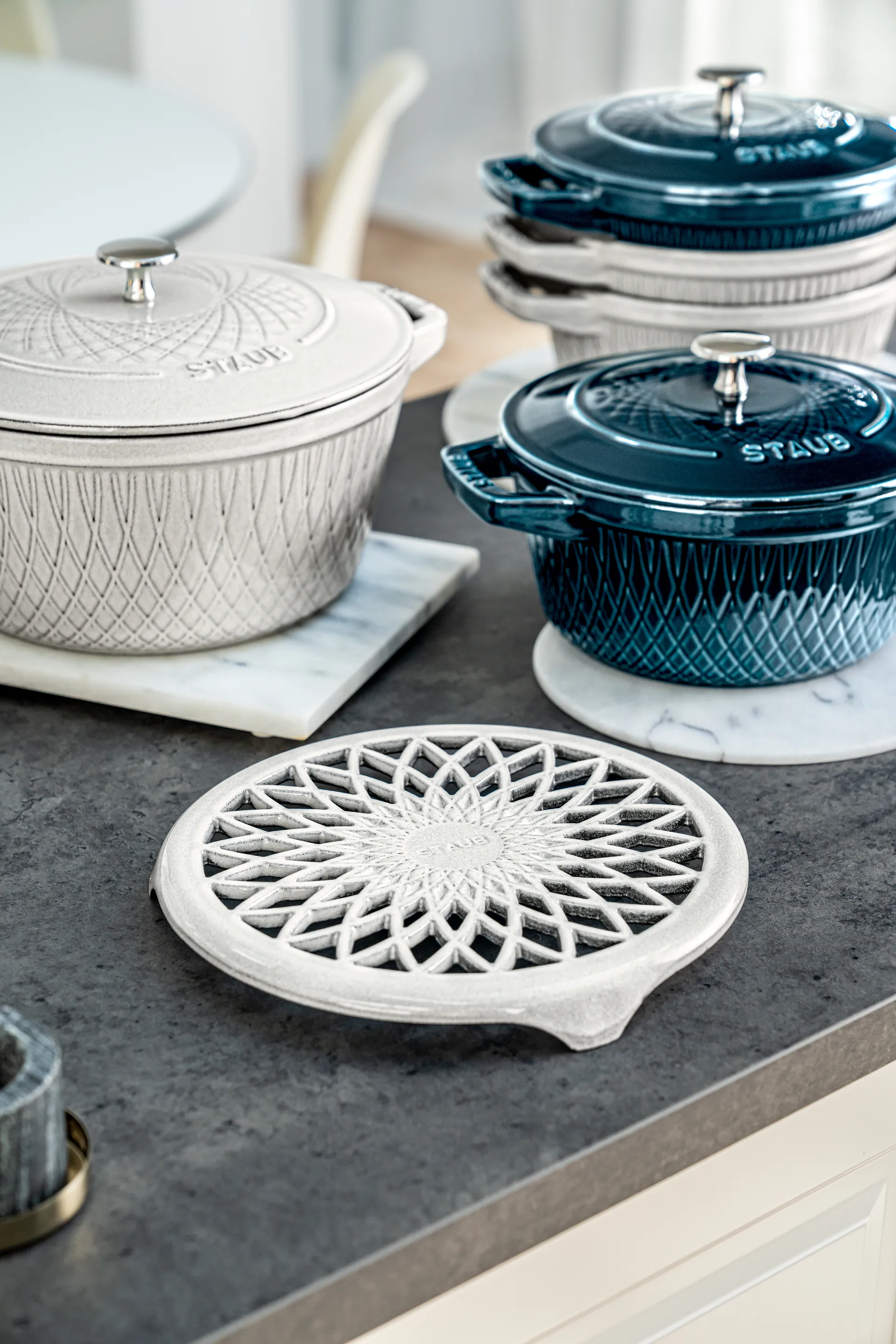 Staub Twister gryteunderlag 18,5x19 cm, White truffle STAUB