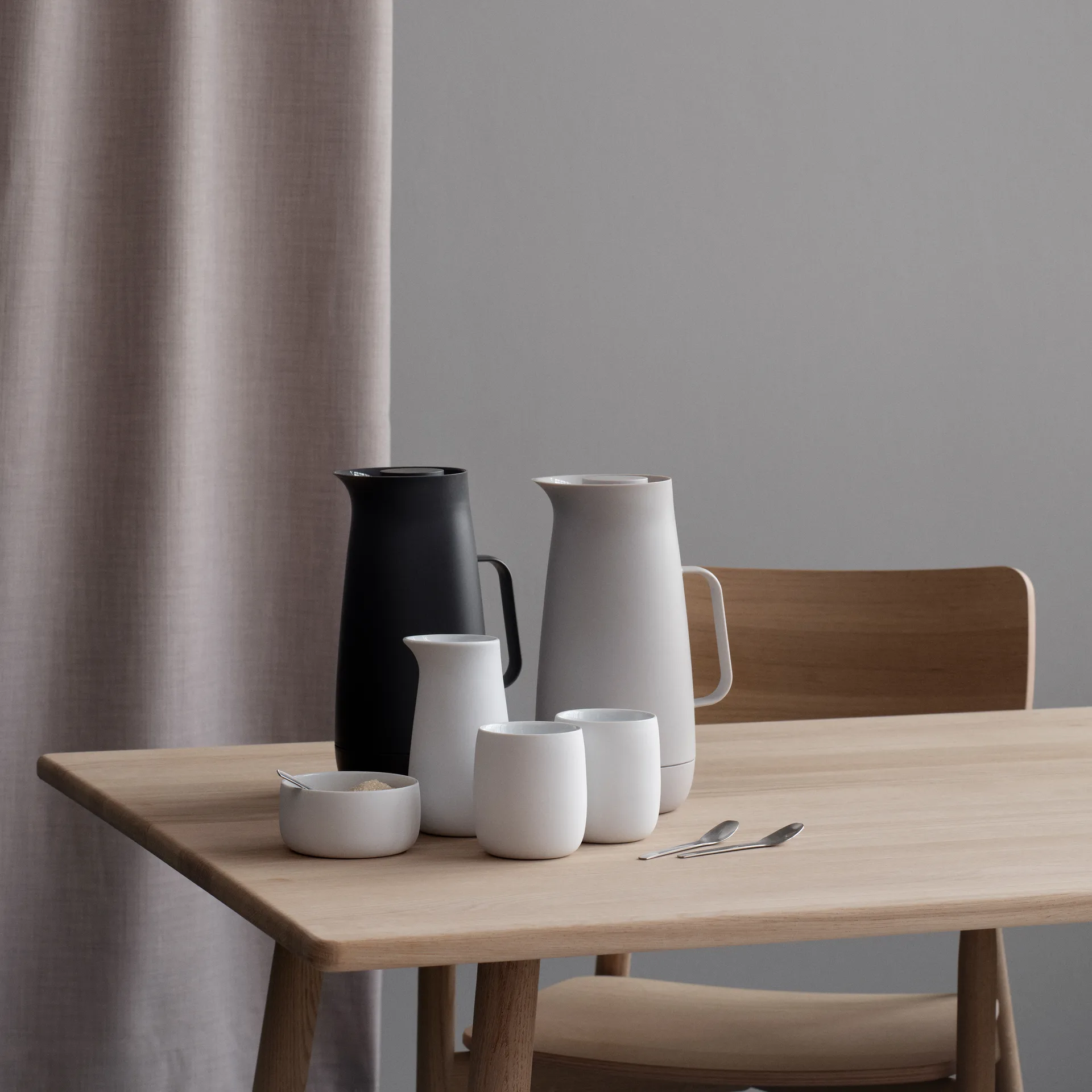 Foster termoskanne plast 1 L, Light grey Stelton