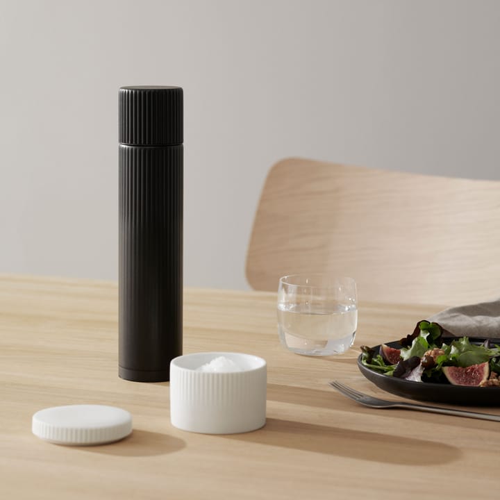 Pleat pepperkvern, Svart Stelton
