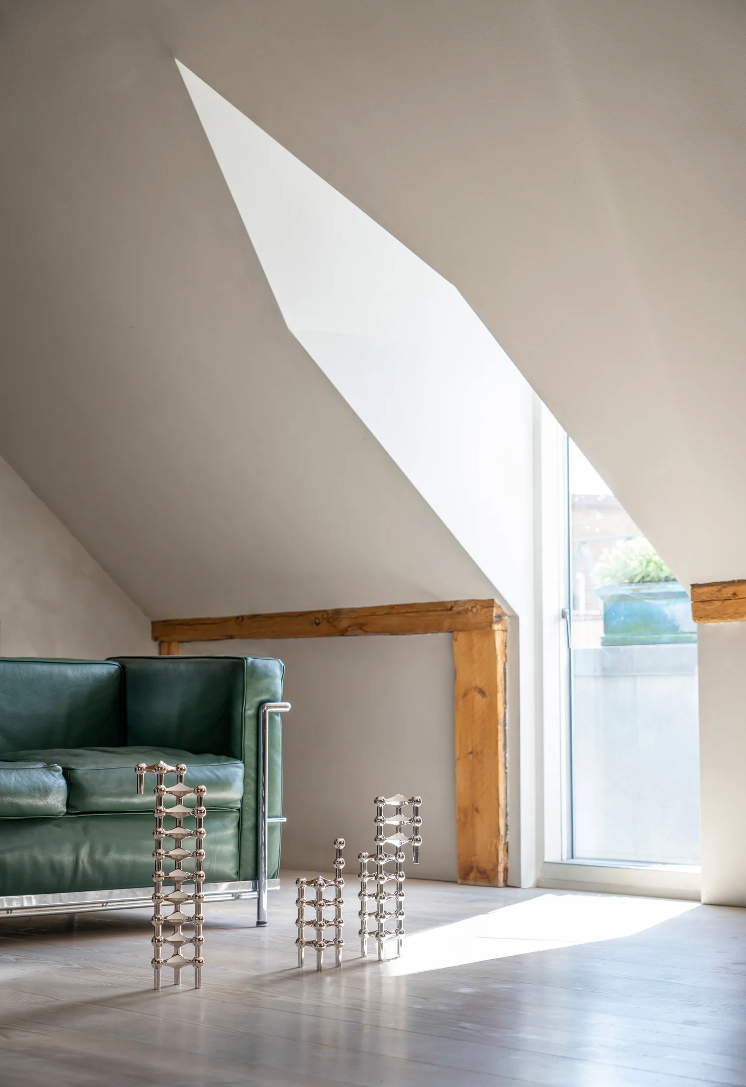 STOFF Nagel lysestake, krom STOFF Nagel