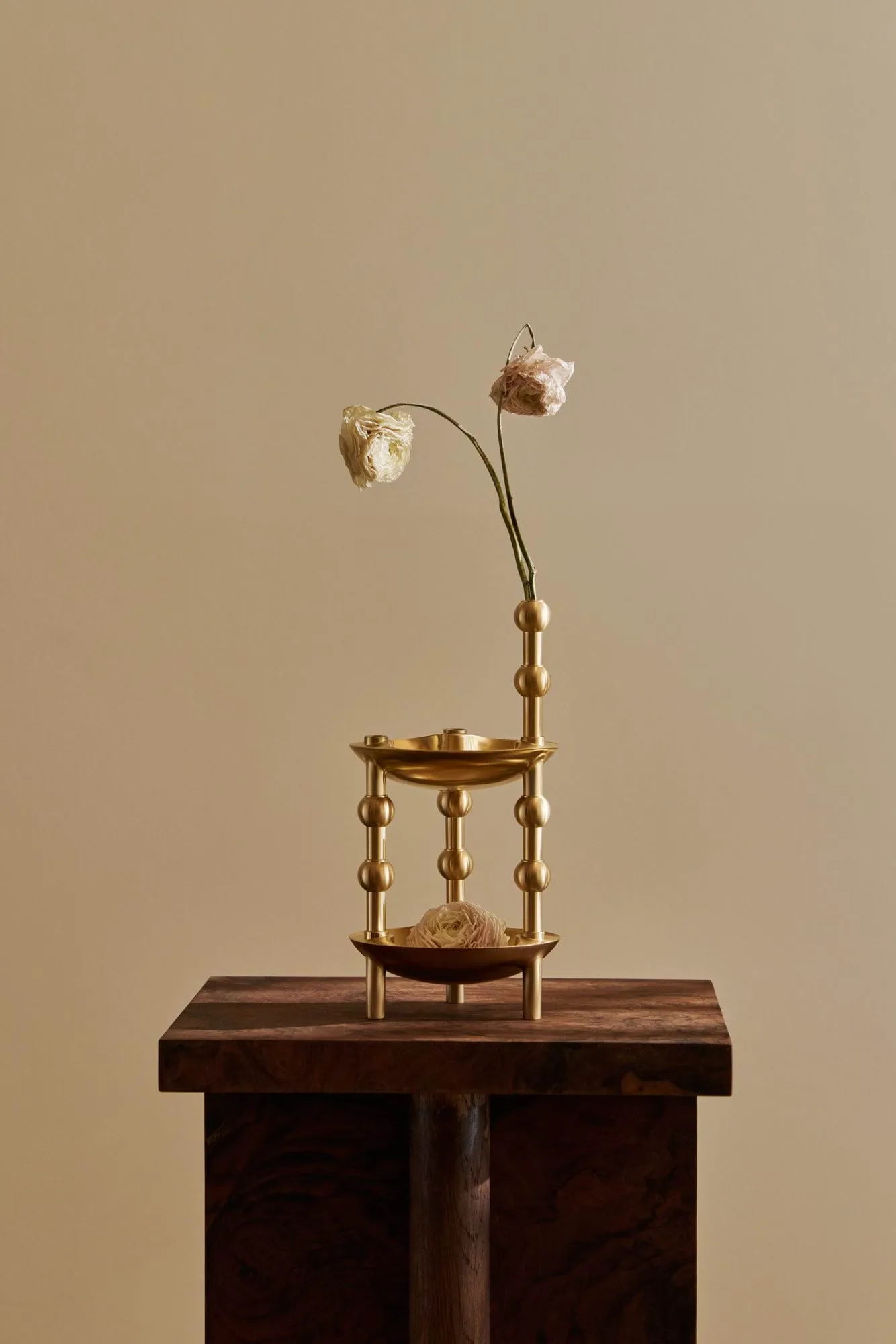 STOFF Nagel vase, Børstet messing STOFF Nagel