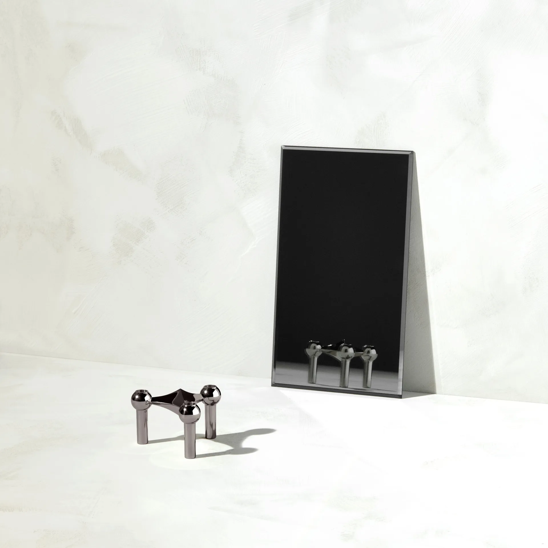 STOFF Nagel lysestake, Svart krom STOFF