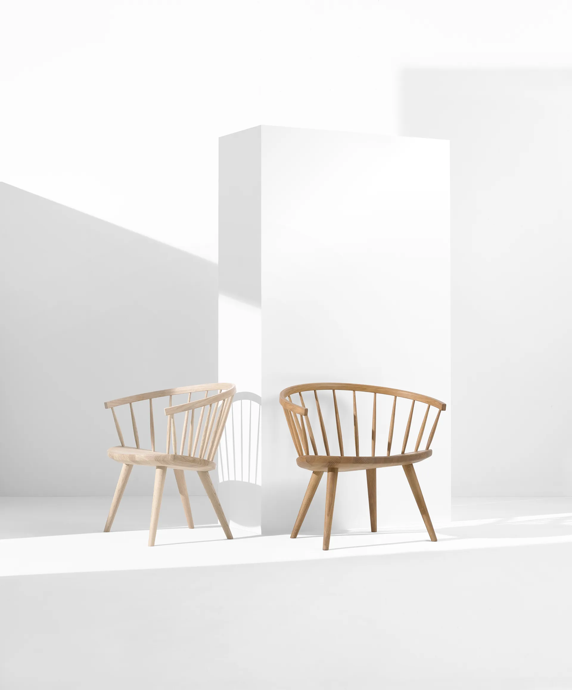 Arka loungestol bjørk, Lys mattlakk Stolab