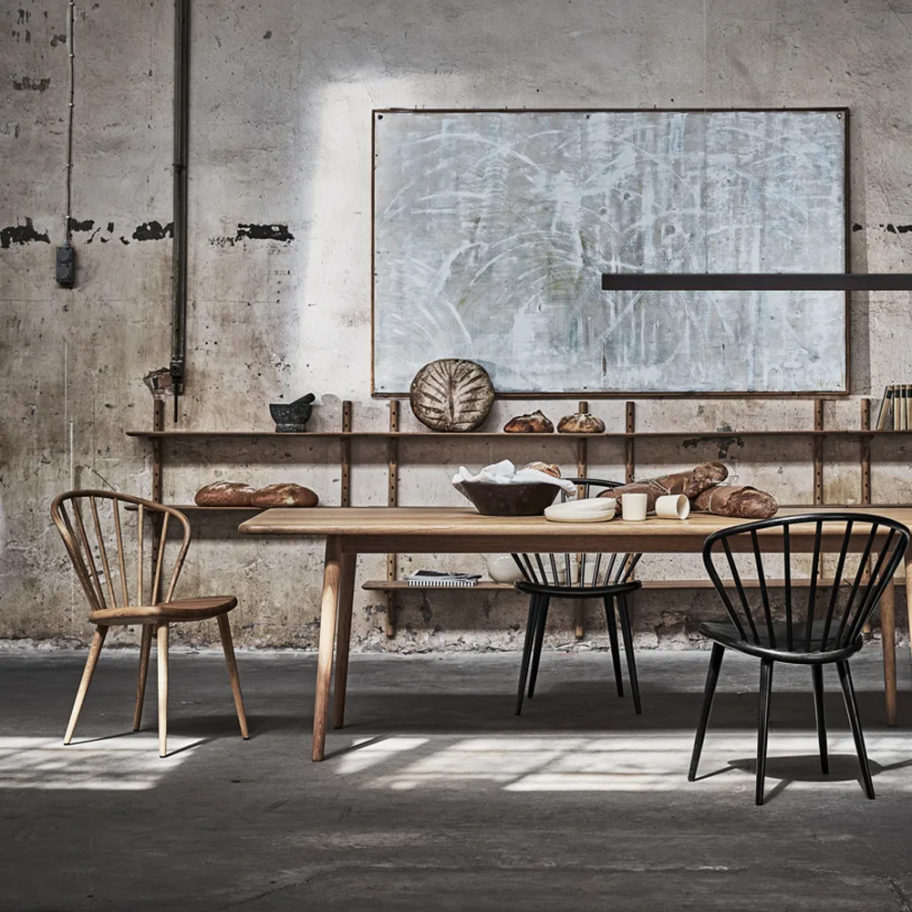 Ikon vegghylle, Bjørk hvitoljet, dyp 28 cm Stolab