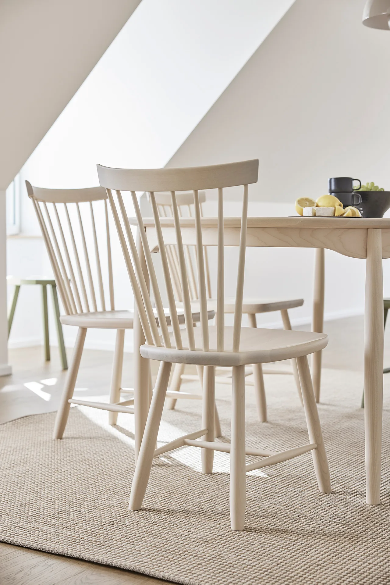 Lilla Åland stol bjørk, Olivengrønn Stolab