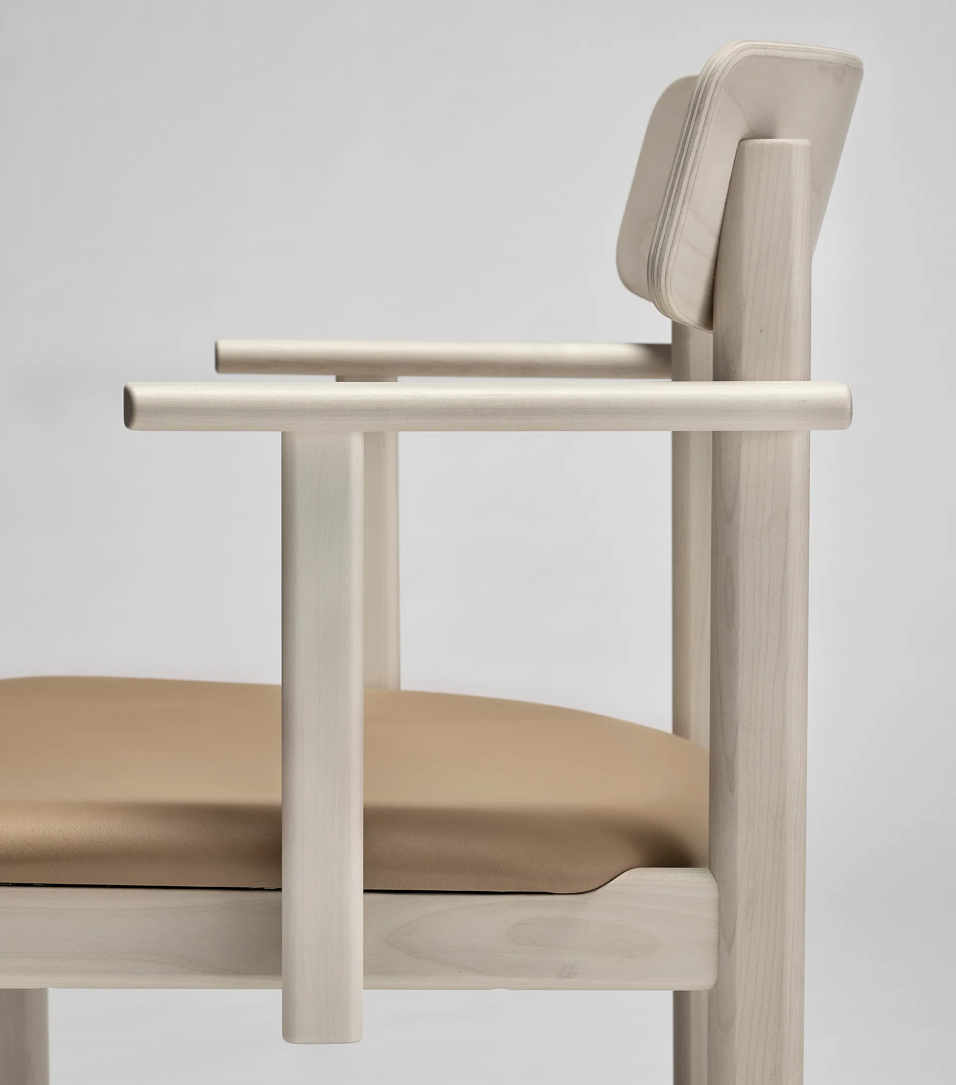 Pal armstol, Bjørk lys mattlakk-Elmosoft 22030 Stolab