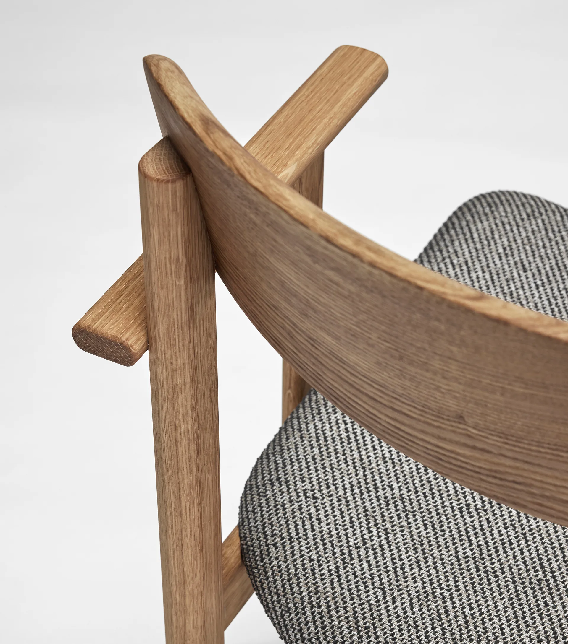 Pal armstol, Eik naturlig olje-Tornado V3576 Stolab