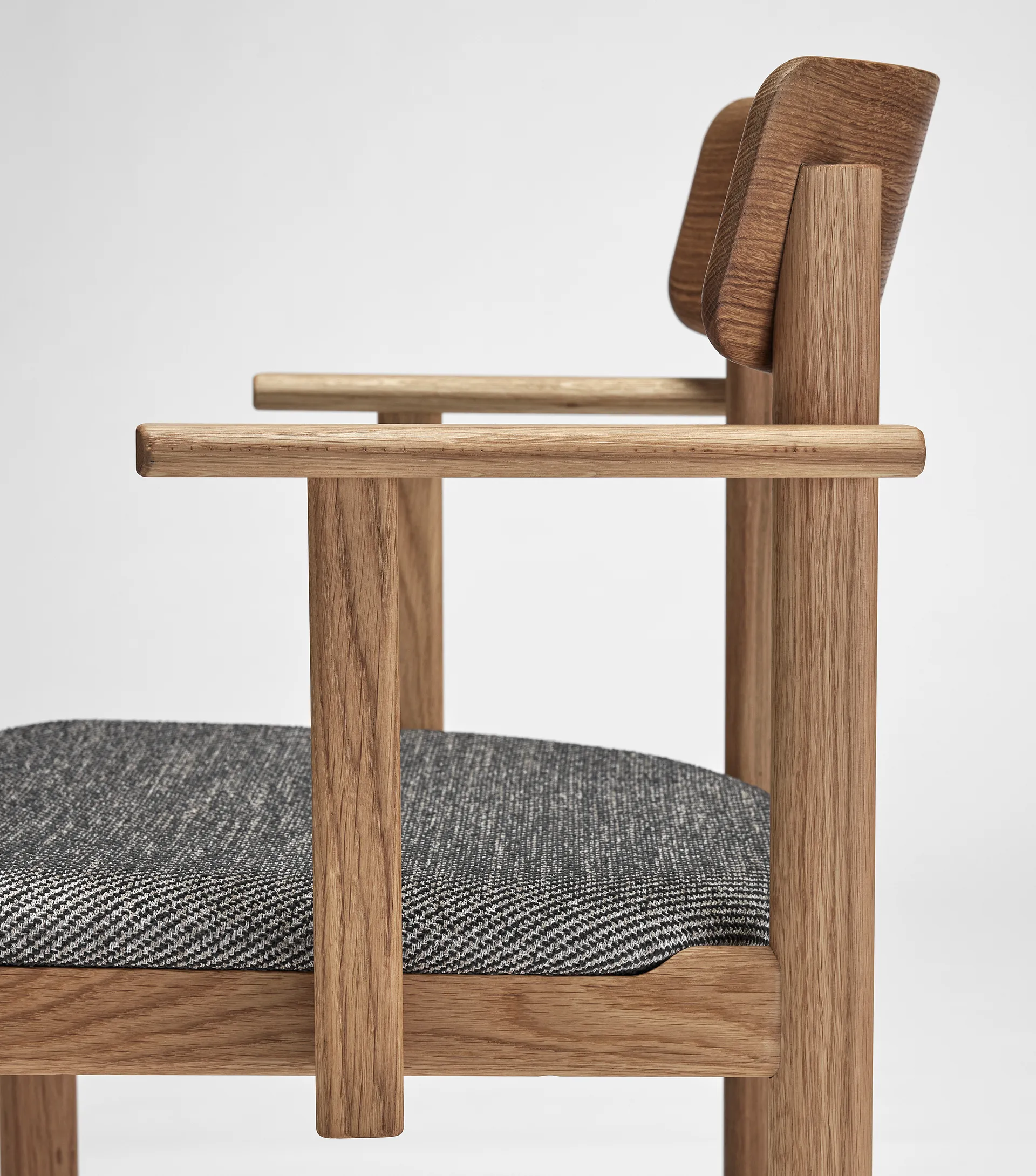 Pal armstol, Eik naturlig olje-Tornado V3576 Stolab