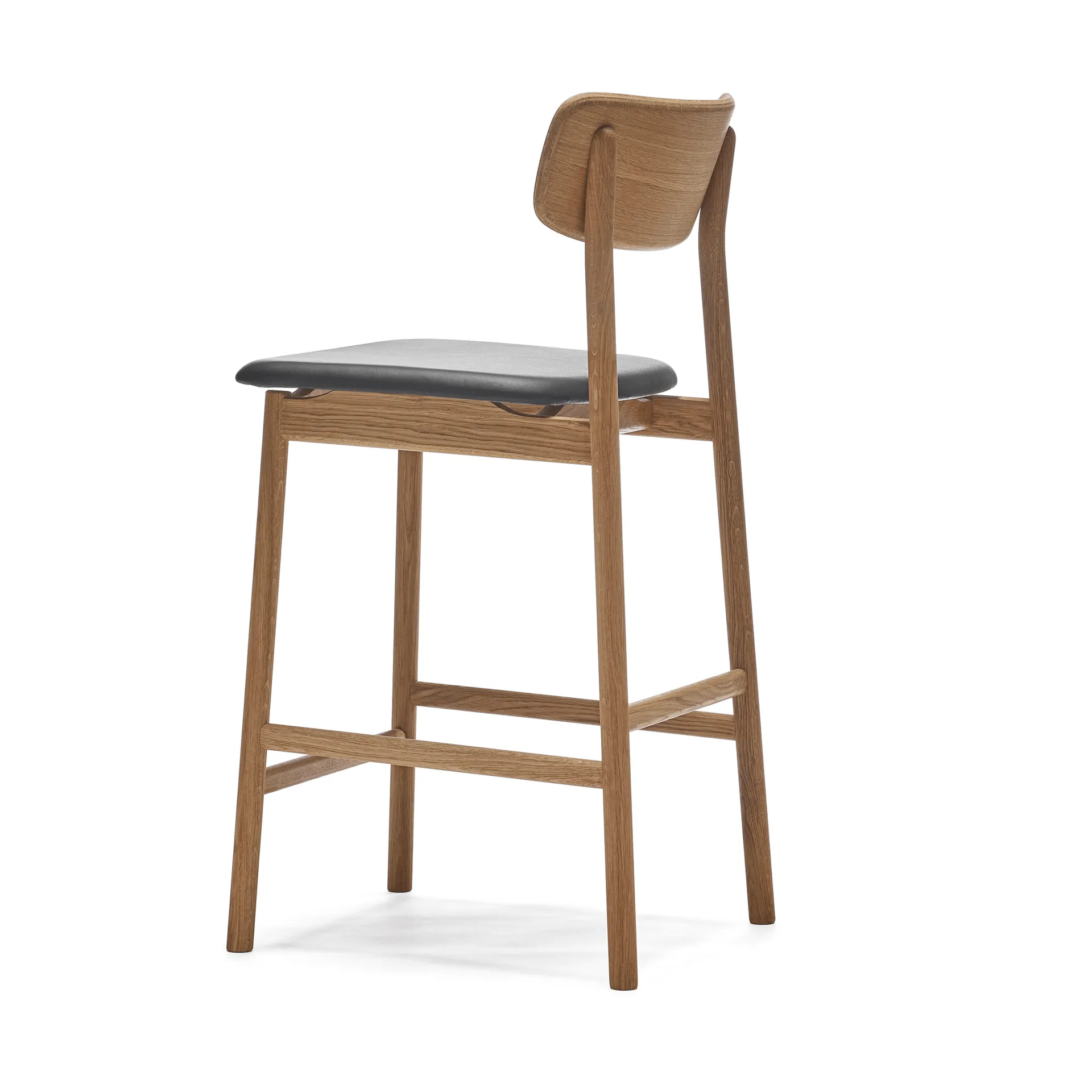 Prima Vista barstol, Skinn Elmosoft sort, naturlig oljet eikestativ, 65 cm Stolab