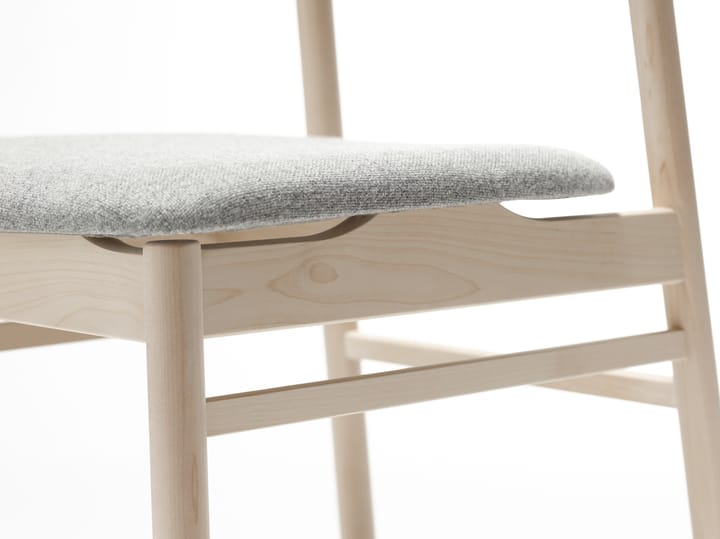 Prima Vista stol hvitoljet bjørk - Tekstil hallingdal 65-130 grå - Stolab