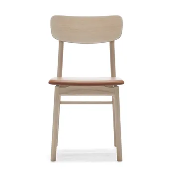 Prima Vista stol hvitoljet eik - Skinn Elmosoft 43807 cognac - Stolab