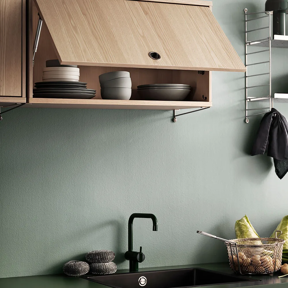 String overskap, Ask, 78x30 cm String