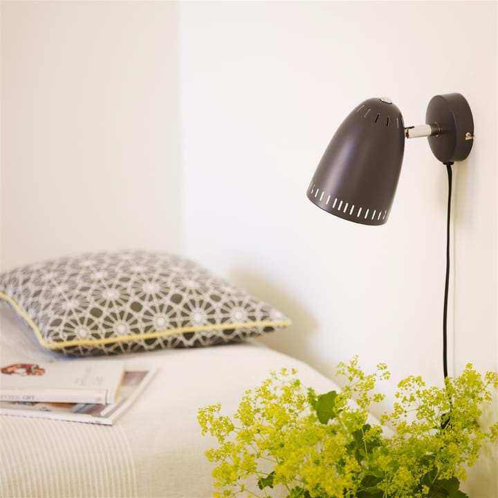 Dynamo vegglampe kort arm - matt almost black (grå) - Superliving