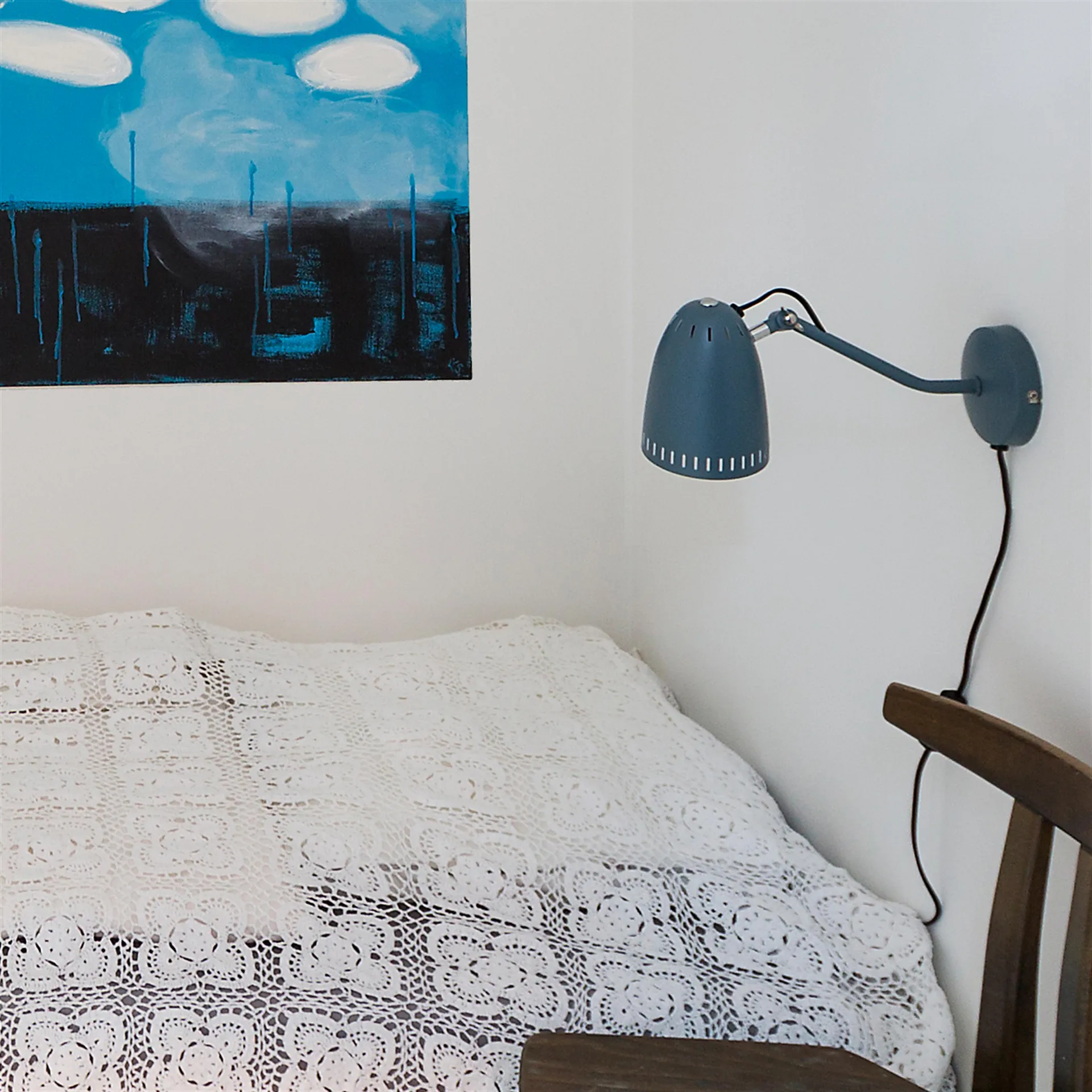 Dynamo vegglampe, matt smoke blue (blå) Superliving