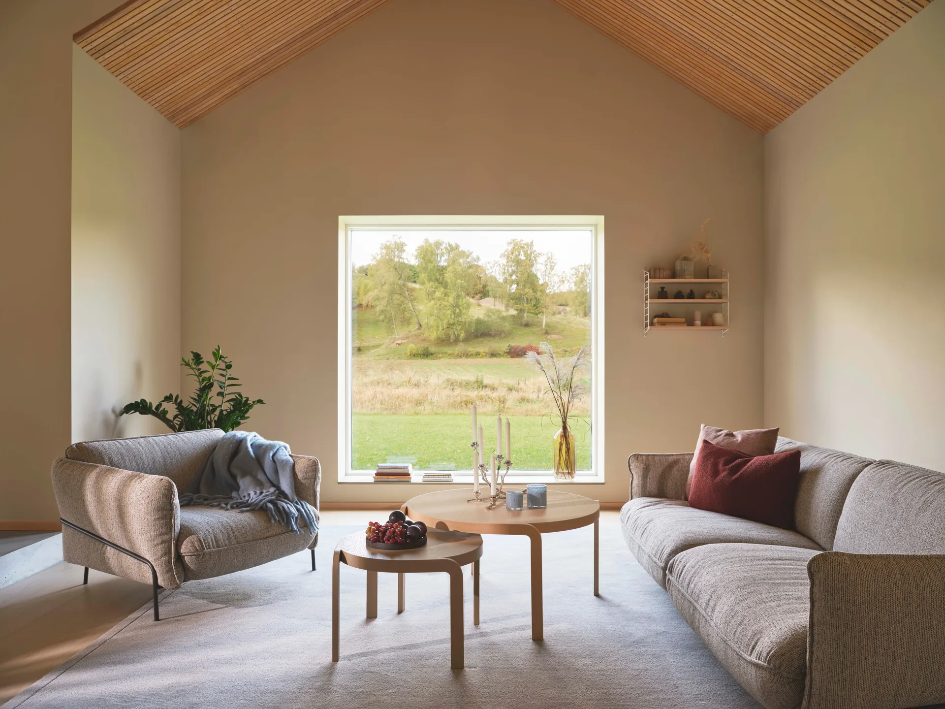 Continental sofa, Sealife Ivory/Sand-orkangrå Swedese