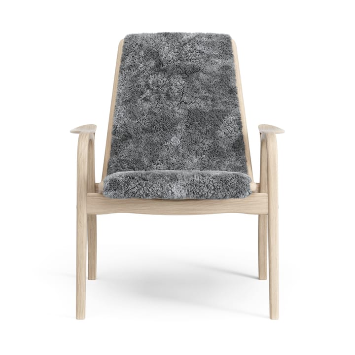 Laminett lenestol hvitpigmentert eik/saueskinn, Scandinavian Grey (grå) Swedese