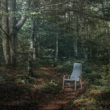 Lamino lenestol - saueskinn charcoal, lakkert valnøtt - Swedese