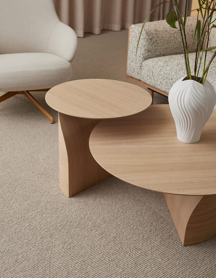Savoa bord H 45 cm, Hvitpigmentert eik Swedese