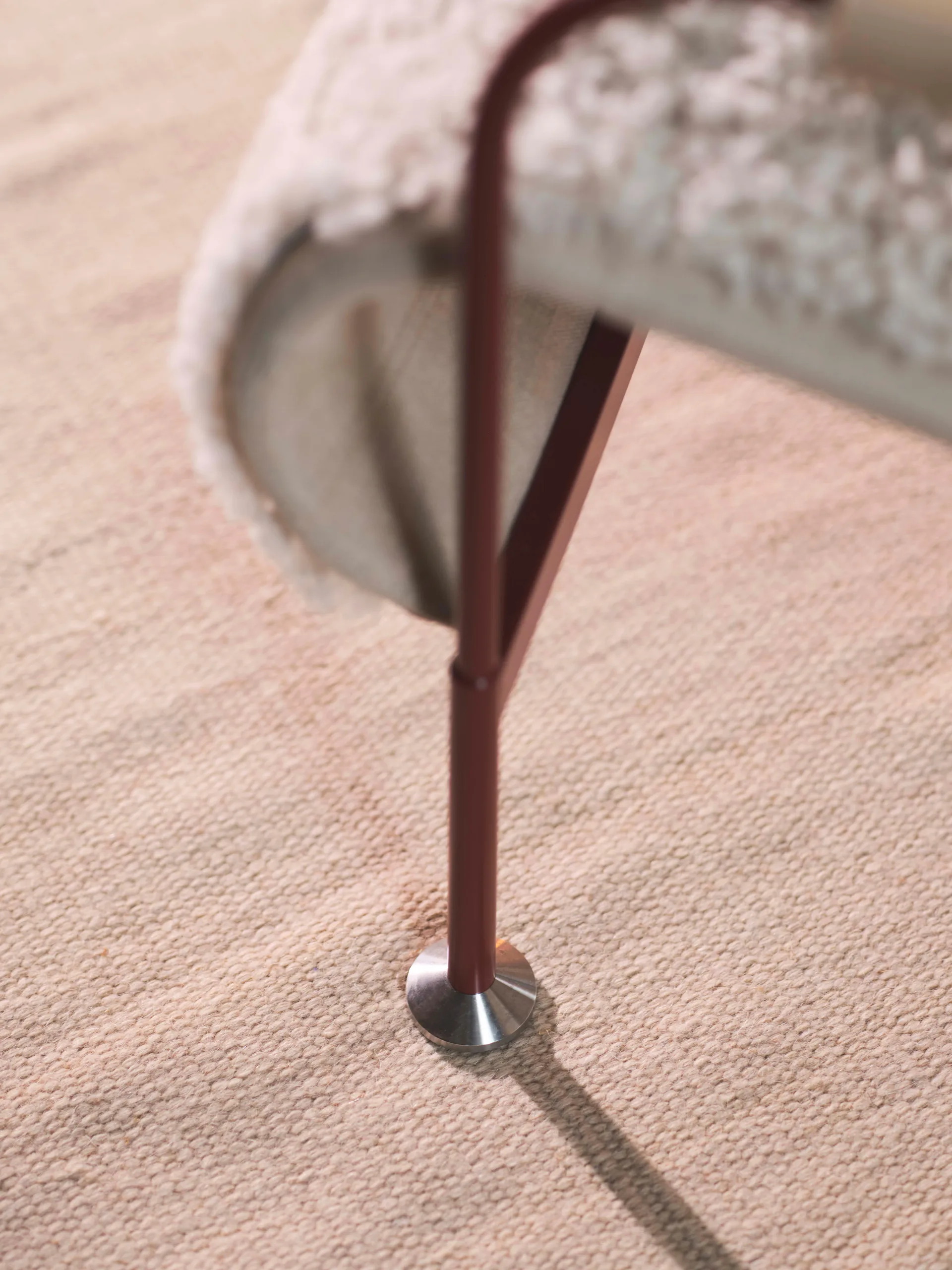 Serpentine lenestol, Stoff Romo Linara Rye-nutmeg-tärnsjö Cognac Swedese