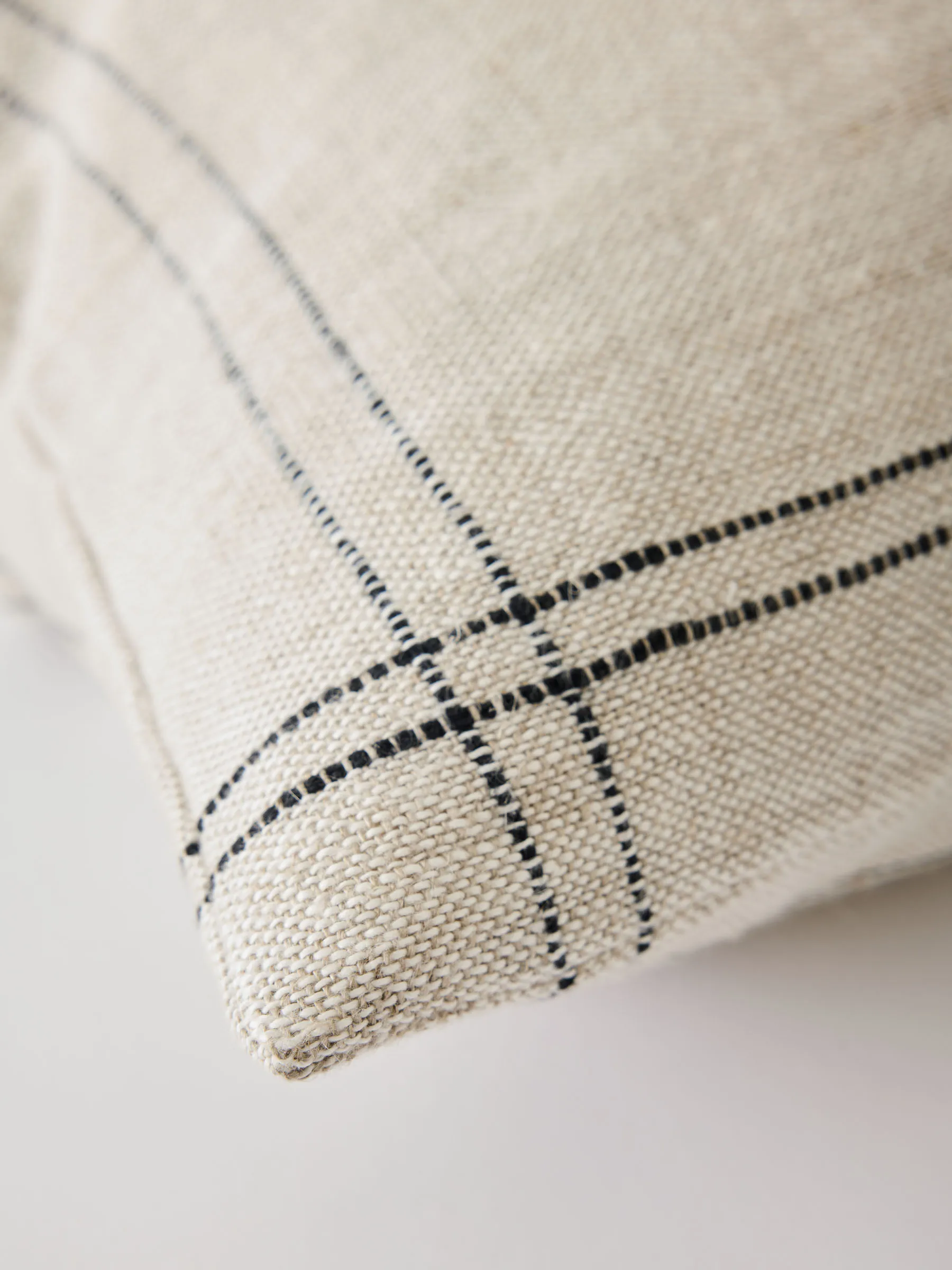 Elton putetrekk 50x50 cm, Beige Tell Me More