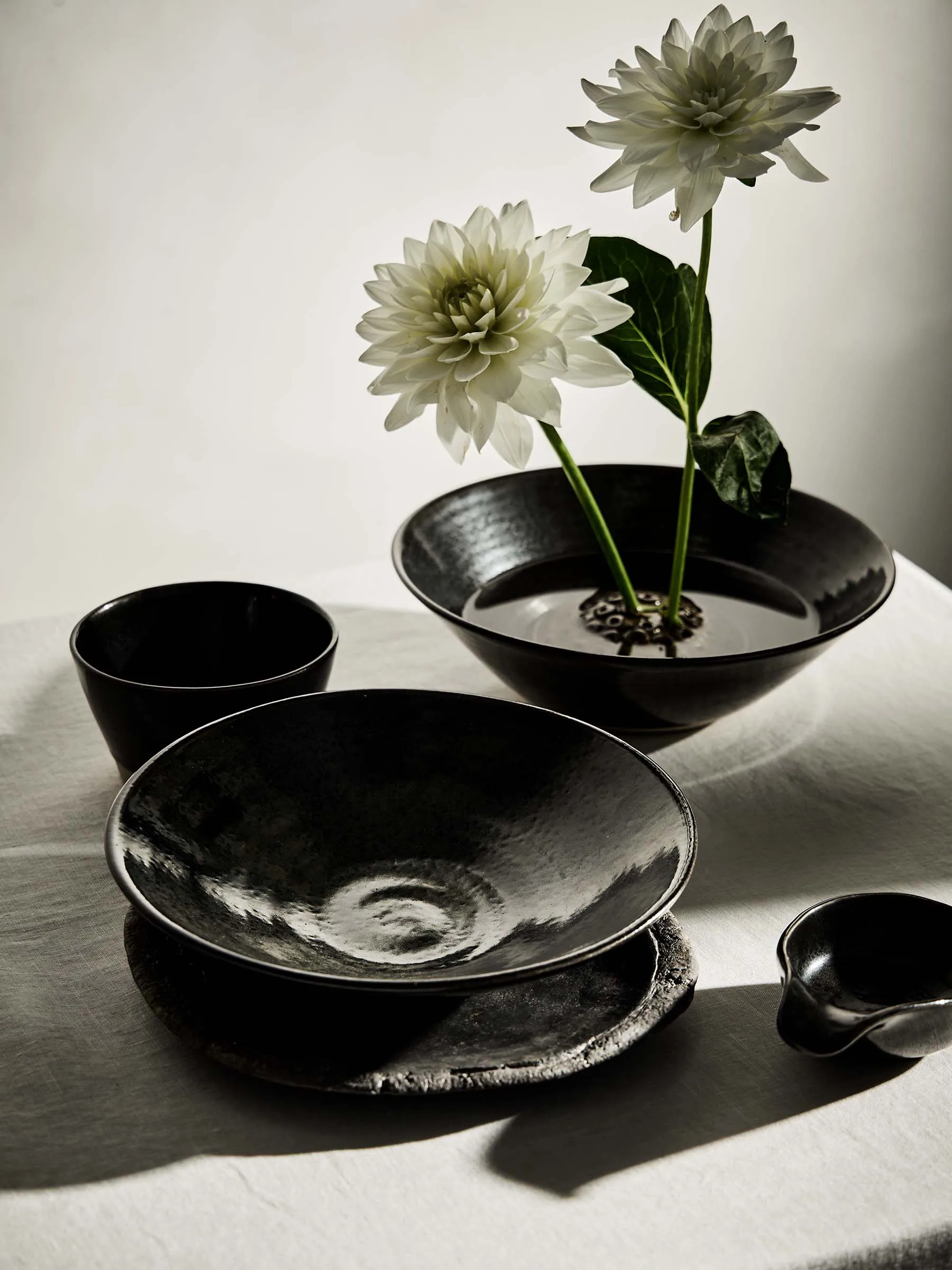 Fenix skål, medium 50 cl, Brun-svart Tell Me More