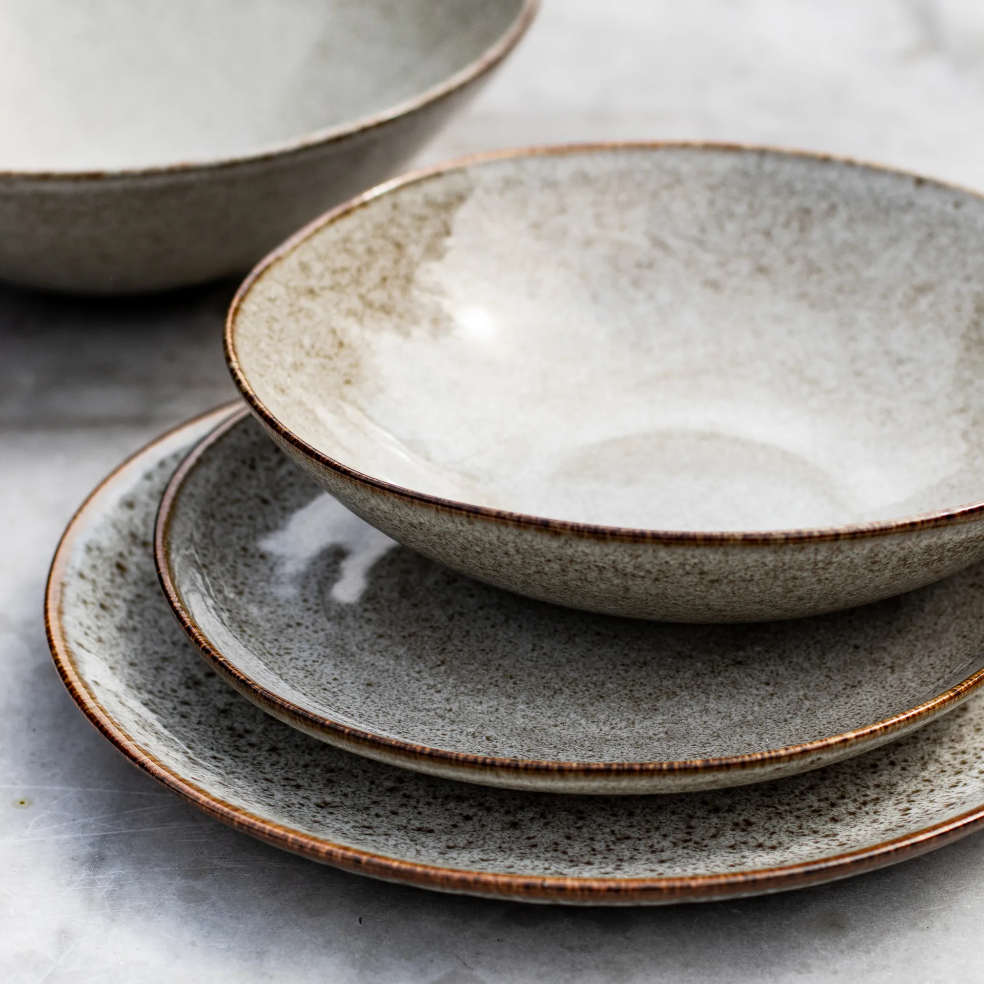 Taranto tallerken Ø17 cm, Sand Tell Me More