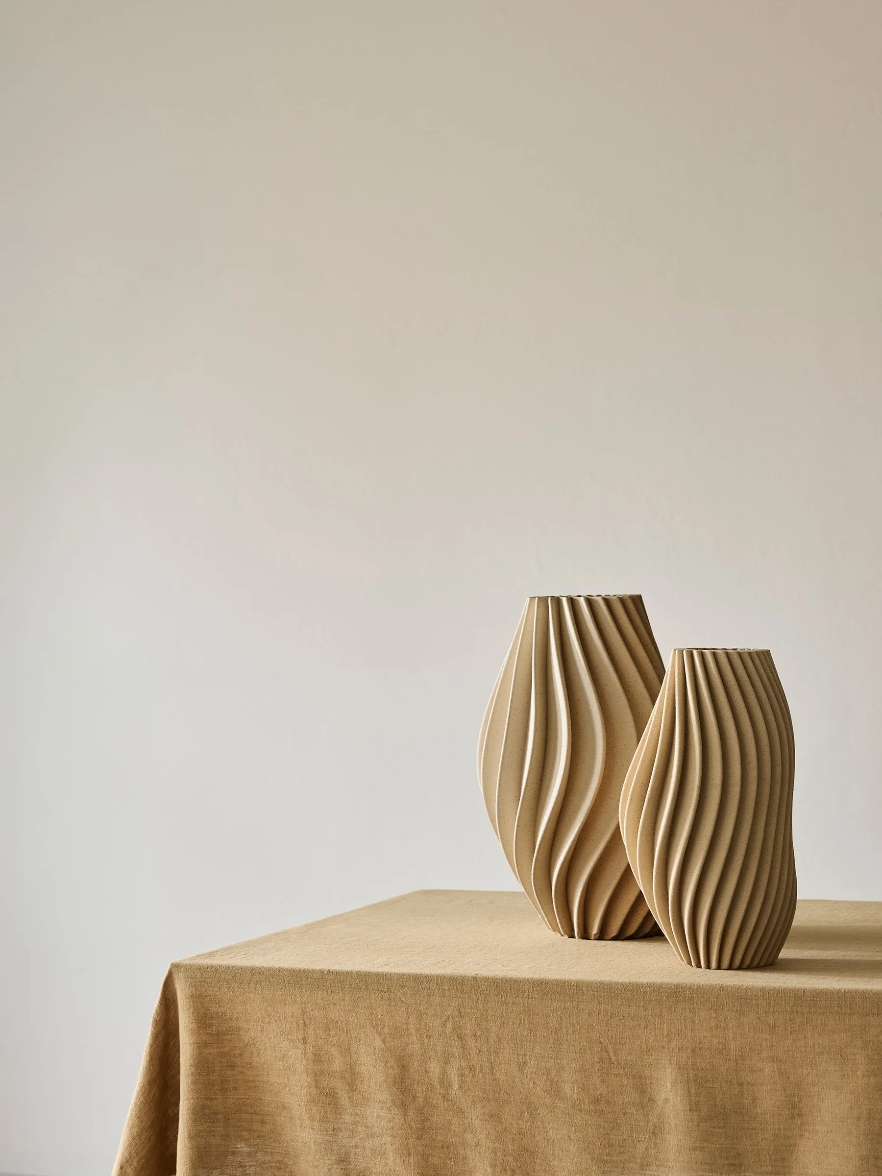 Vento vase, Sand, liten 32 cm Tell Me More