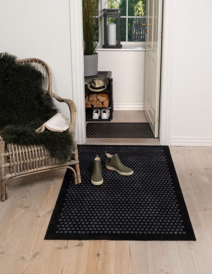Dots entréteppe, Black, 90 x 130 cm tica copenhagen