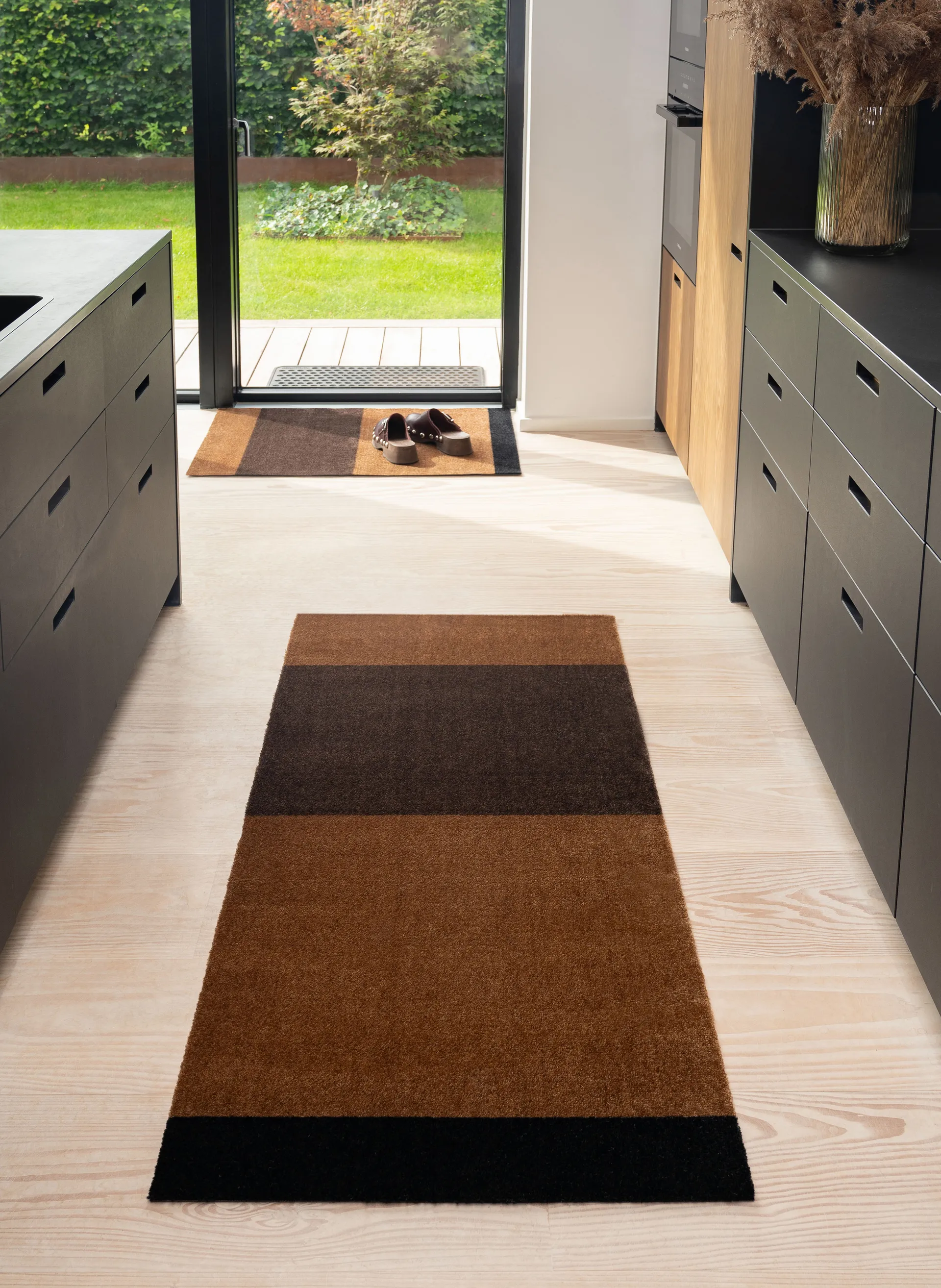 Stripes dørmatte horisontal, Cognac-dark brown-black, 60x90 cm tica copenhagen