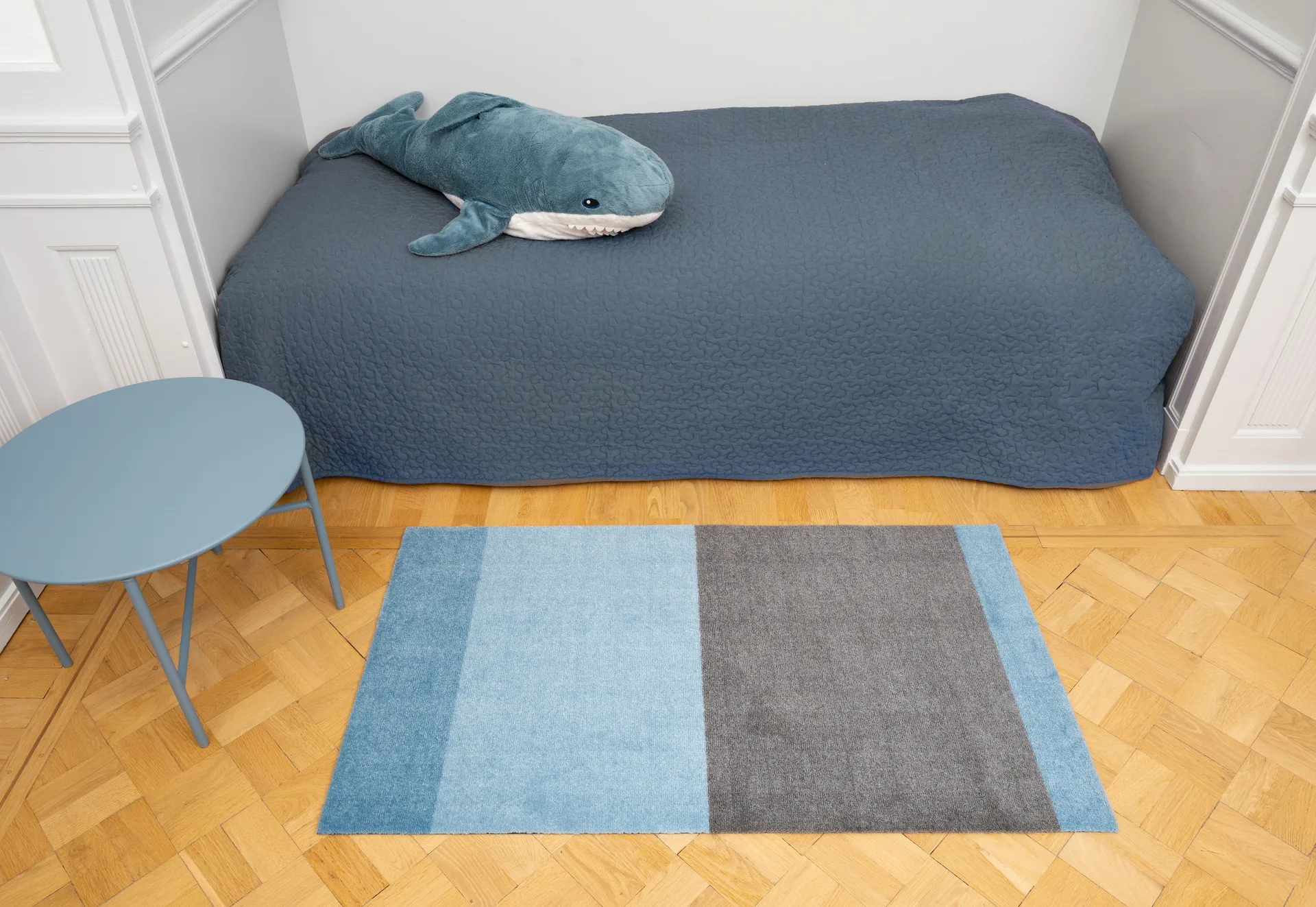 Stripes entréteppe horisontal, Blue-steel grey, 67 x 120 cm tica copenhagen