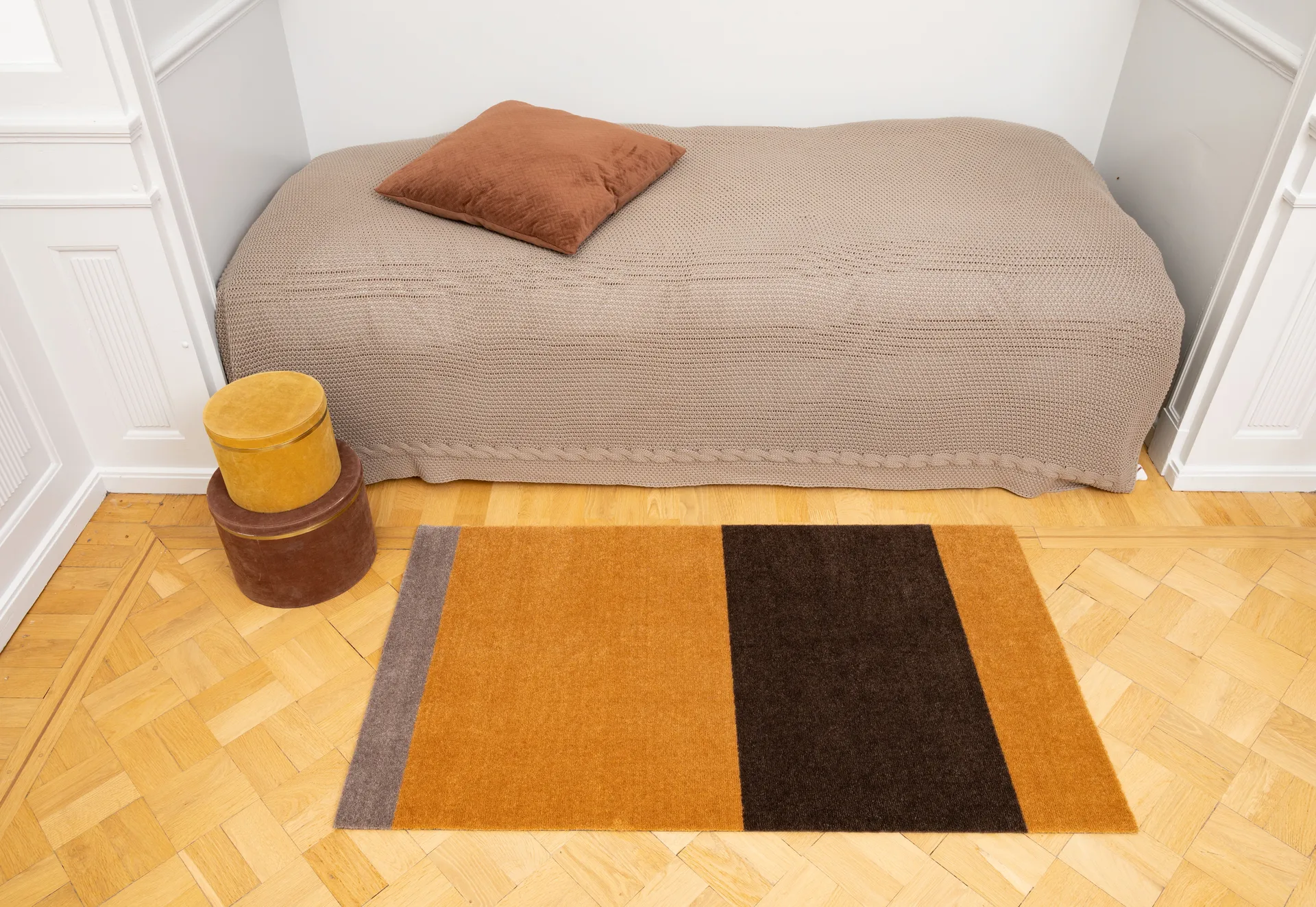 Stripes entréteppe horisontal, Dijon-brown-sand, 67 x 120 cm tica copenhagen