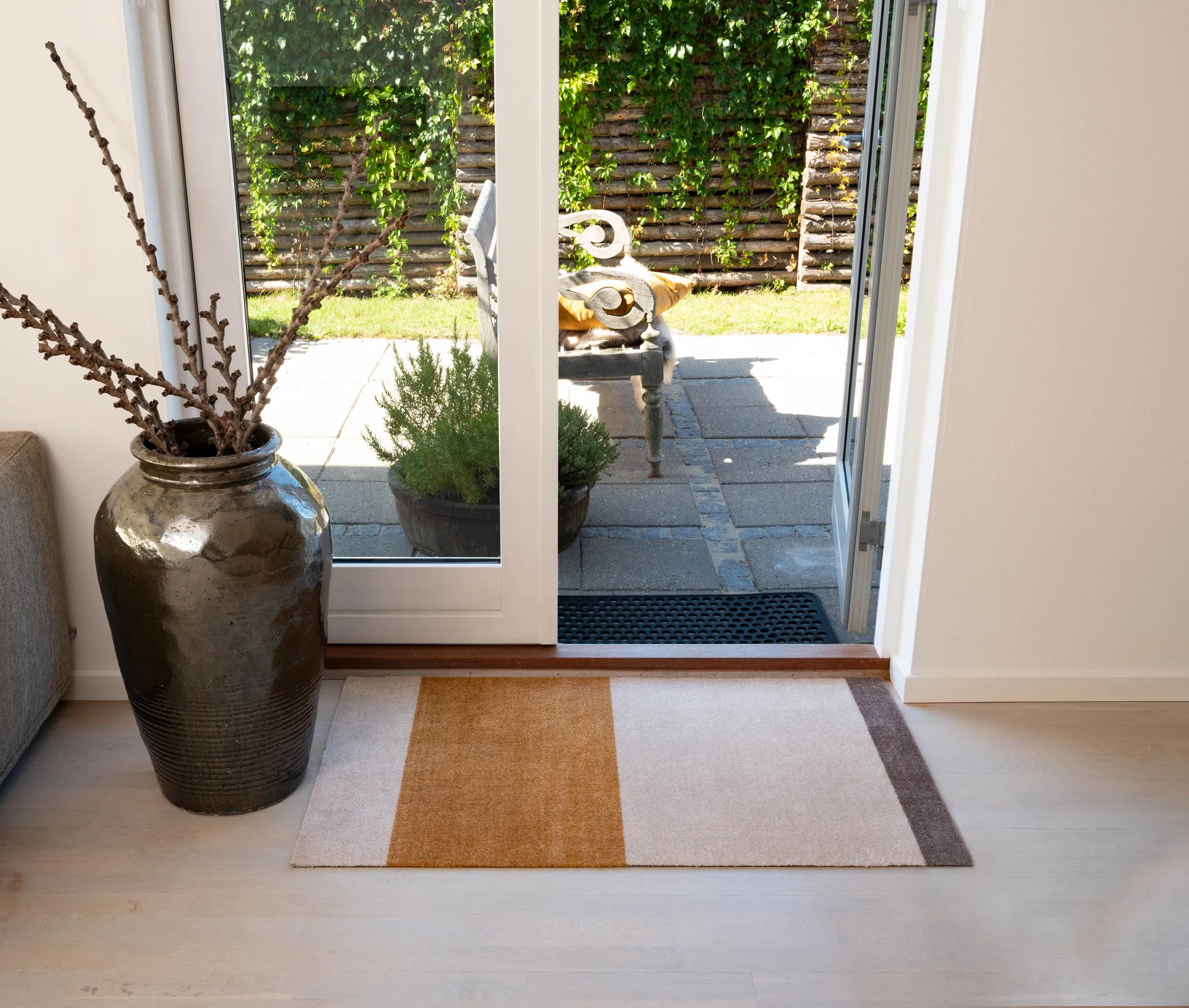 Stripes entréteppe horisontal, Ivory-dijon-brown, 67 x 120 cm tica copenhagen