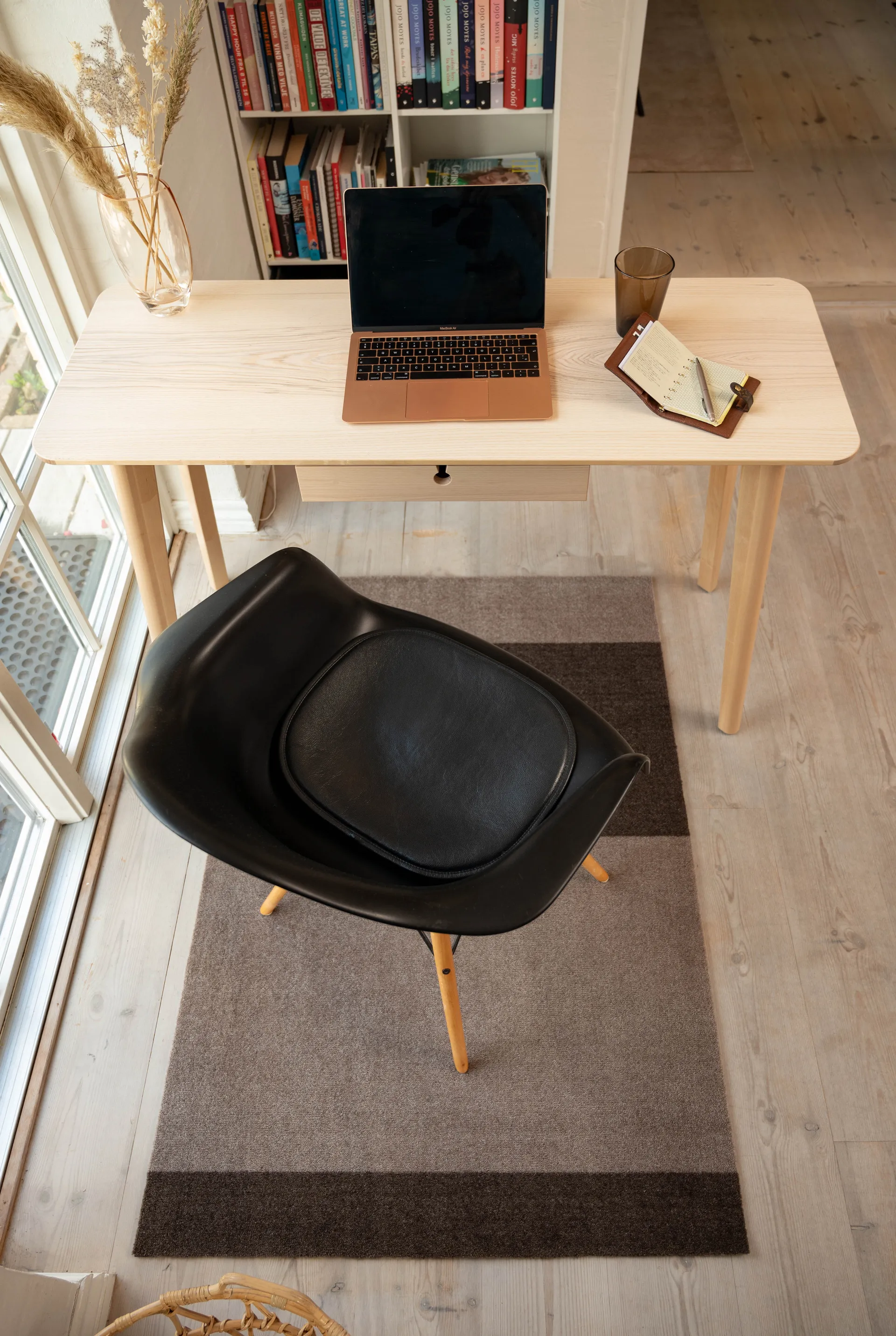 Stripes entréteppe horisontal, Sand-brown, 90 x 130 cm tica copenhagen