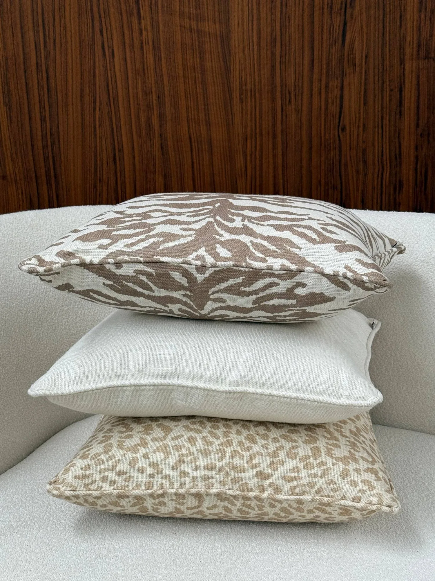 Norell pyntepute, Leopard beige-off white, 50x50 cm Tinted