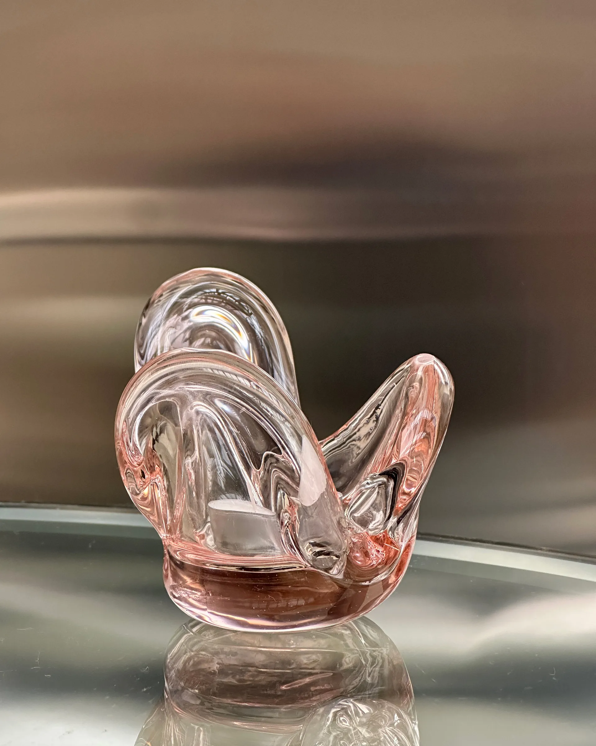 Visser lyslykt, Pink Tinted