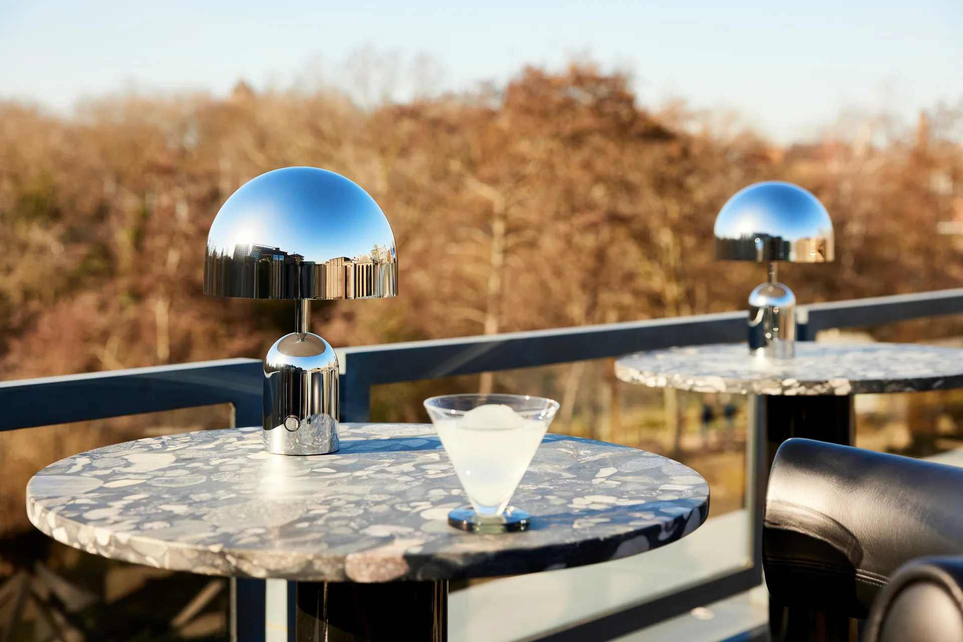 Bell Portable LED bordlampe 28 cm, Silver Tom Dixon