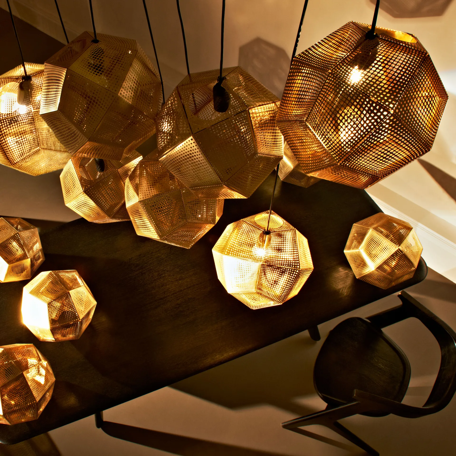 Etch taklampe 50 cm, Messing Tom Dixon