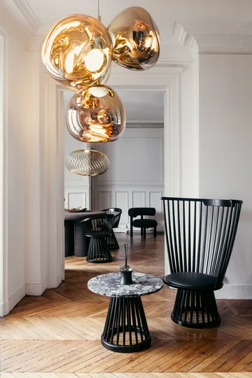 Fan loungestol polstret sete - Black ash-black leather - Tom Dixon