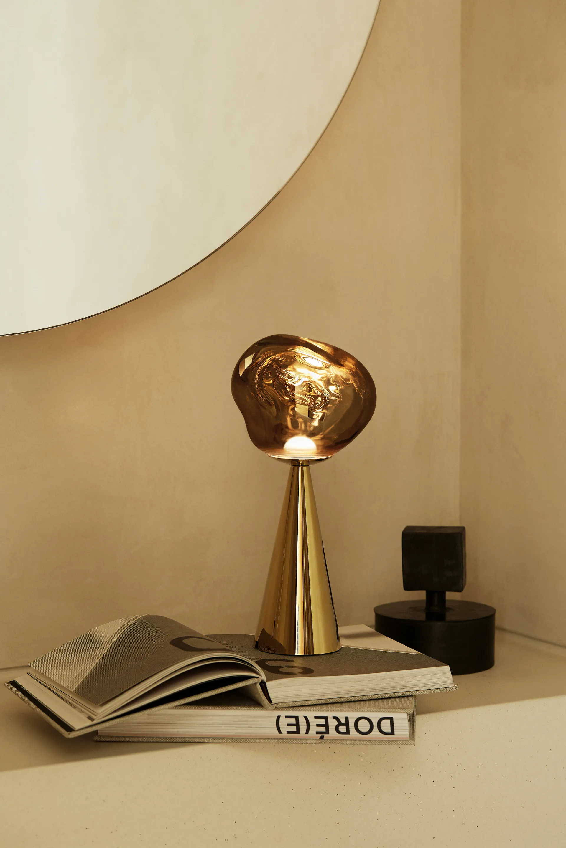 Melt Portable bordlampe, Gold Tom Dixon