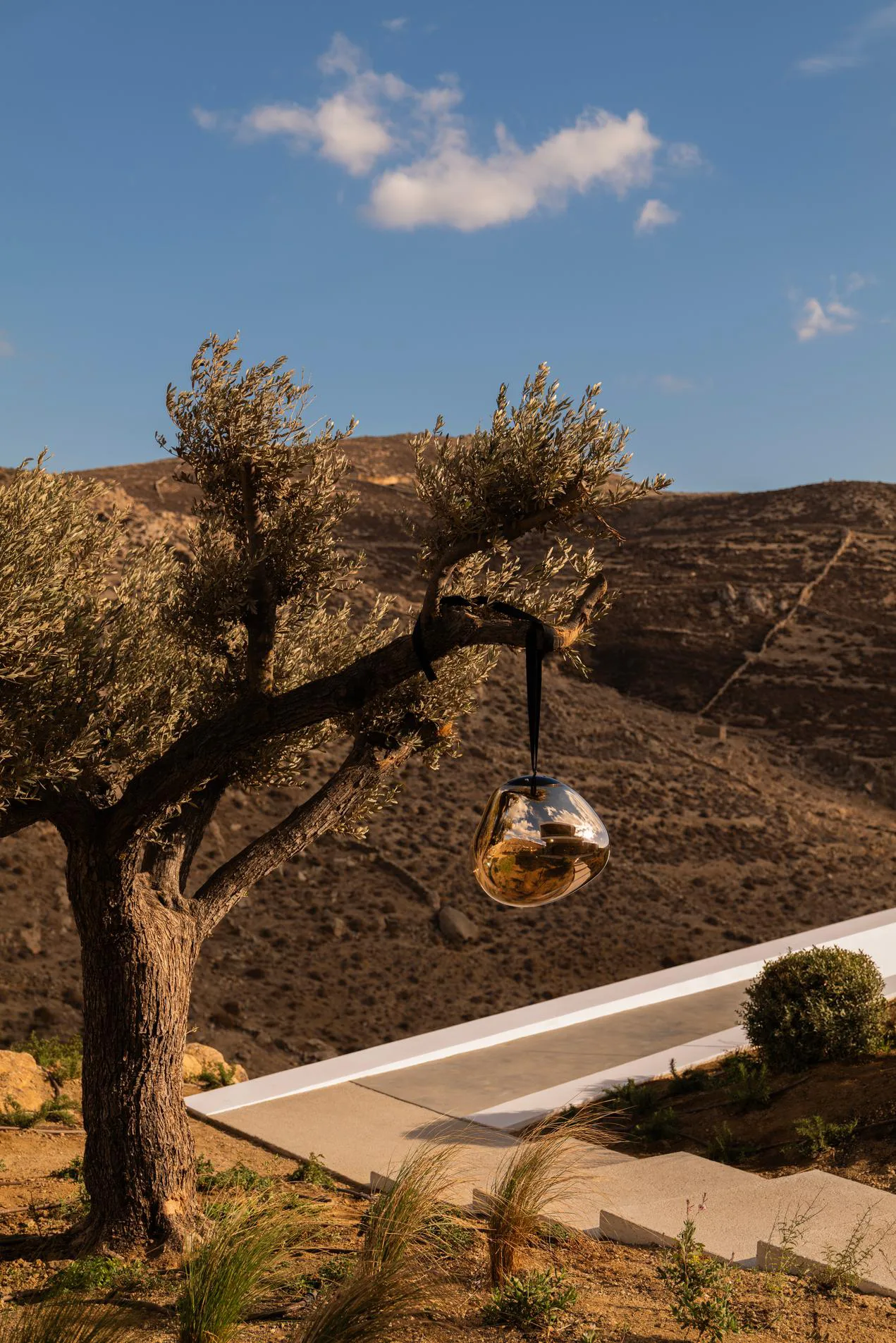 Melt Portable LED Large gulvlampe, Gold Tom Dixon